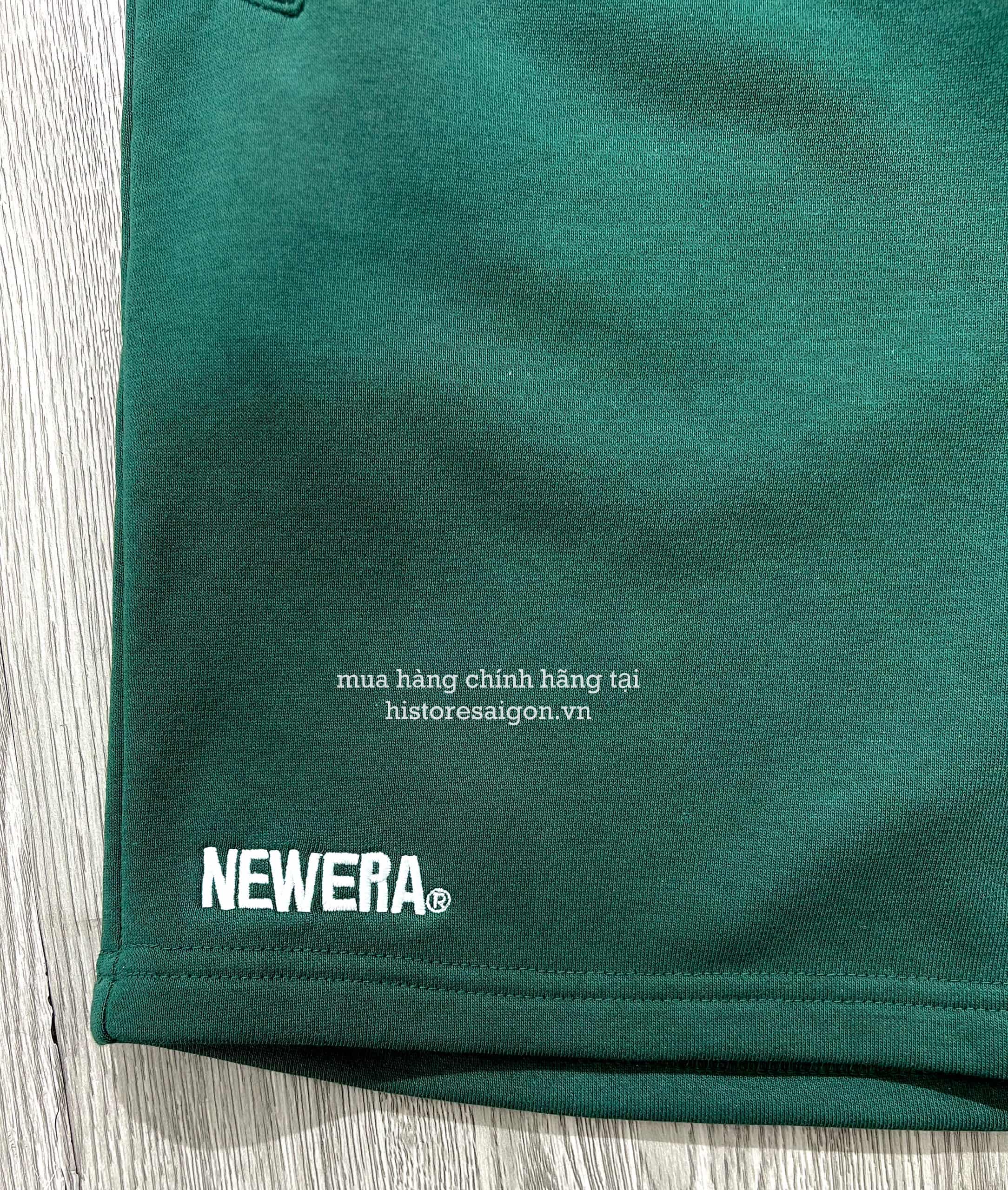446 -  Quần Short New Era - Logo - Xanh Rêu [HÀNG CHÍNH HÃNG]