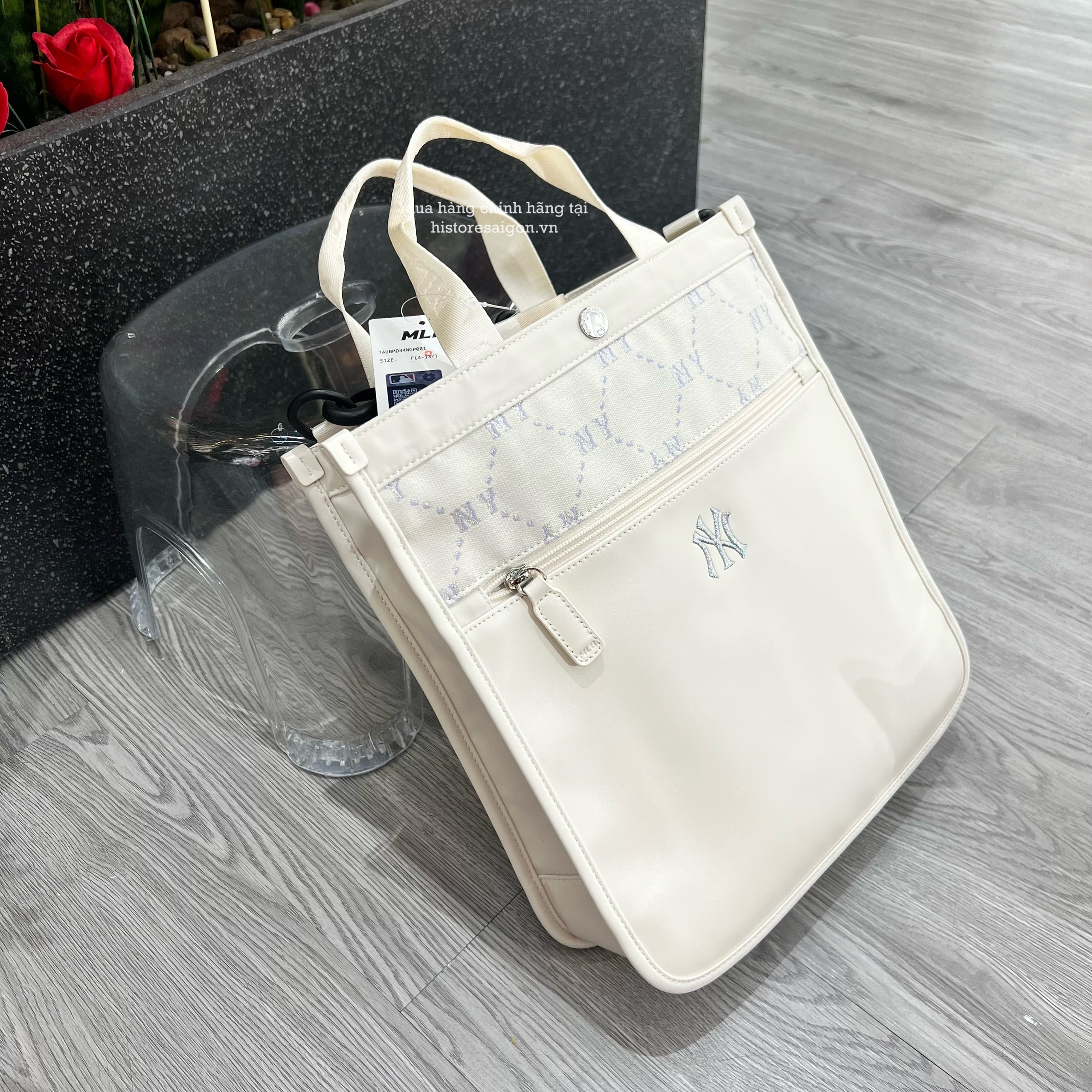 564 -  Túi MLB NY Monogram Sub Bag - Túi Đứng - Trắng Kem - Code 7AUBMD34N 50IVS [HÀNG CHÍNH HÃNG]