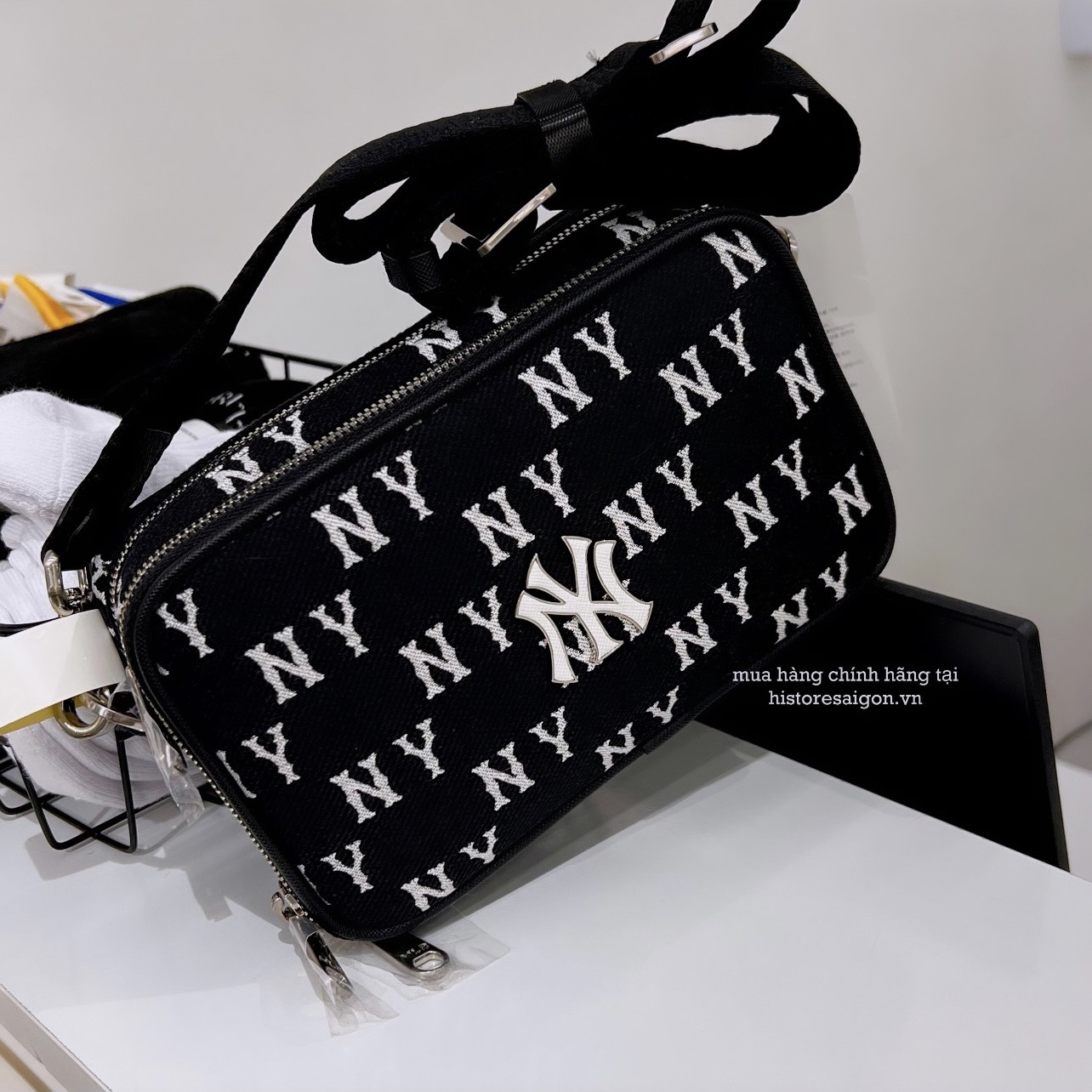 558 -  Túi MLB NY Monogram Mini New York Yankees - Đen - Code 3ACRS014N-50BKS [HÀNG CHÍNH HÃNG]