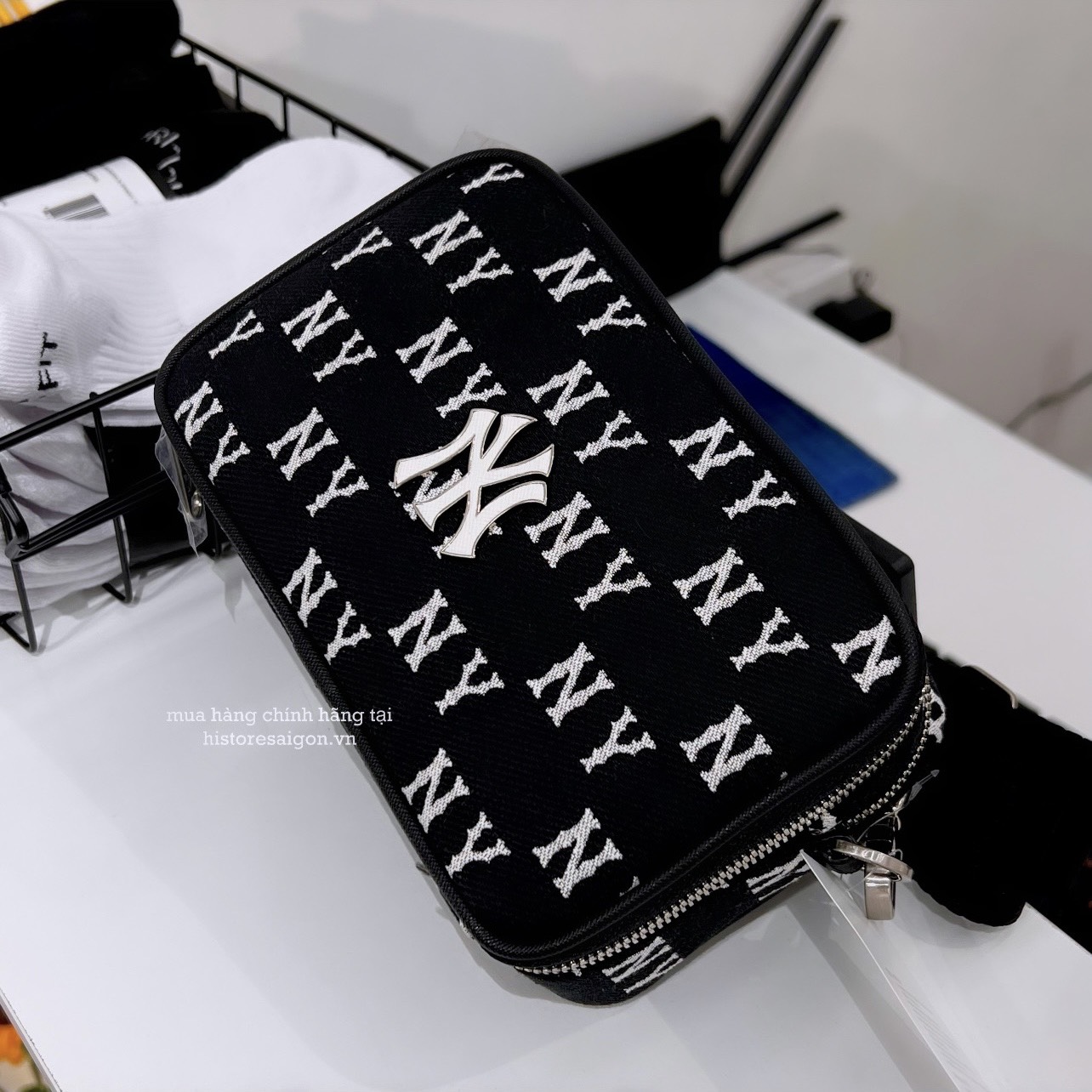 558 -  Túi MLB NY Monogram Mini New York Yankees - Đen - Code 3ACRS014N-50BKS [HÀNG CHÍNH HÃNG]