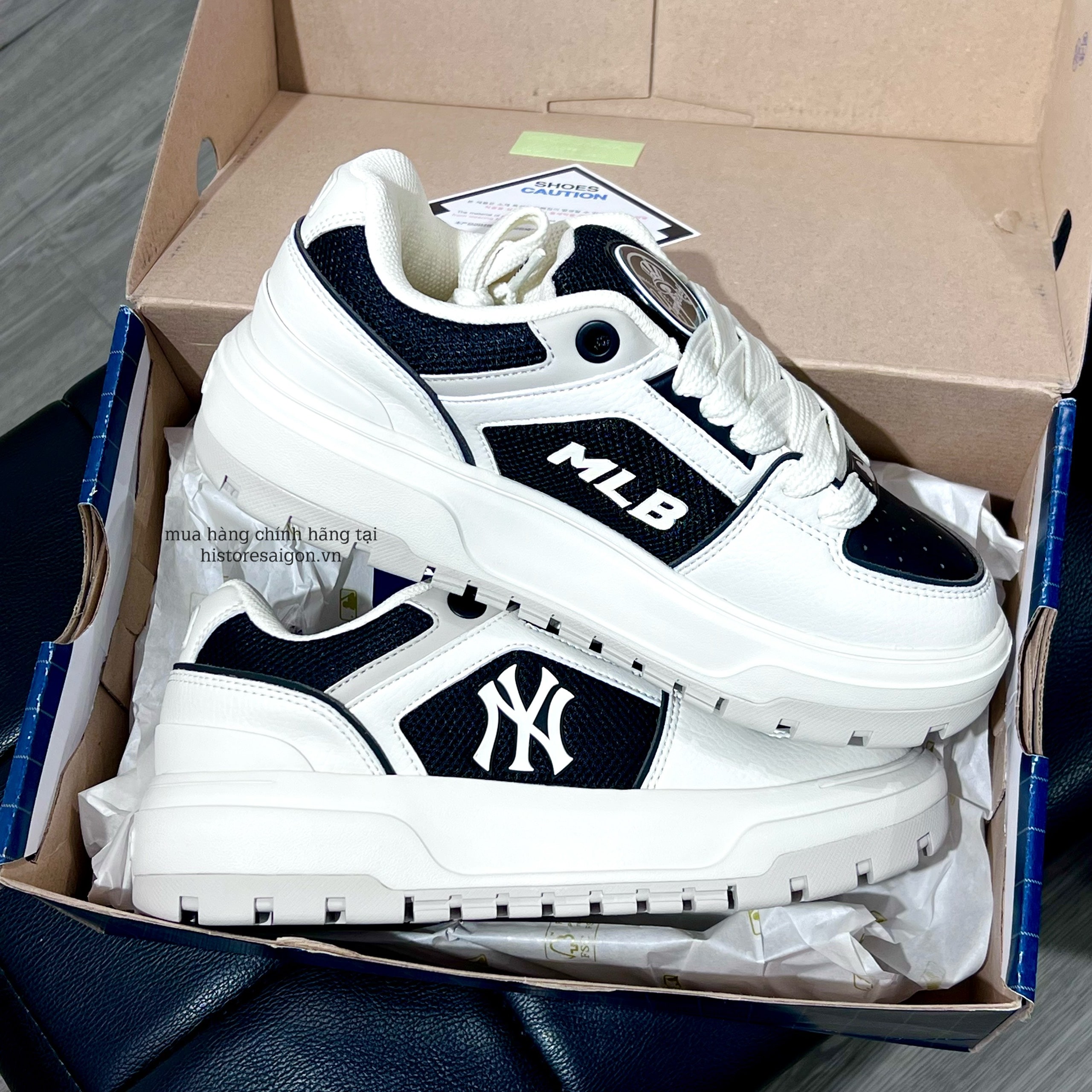 574  -  Giày MLB Chunky Liner Wide New York Yankees Black - Code 3ASXCLW4N 50BKS [HÀNG CHÍNH HÃNG]