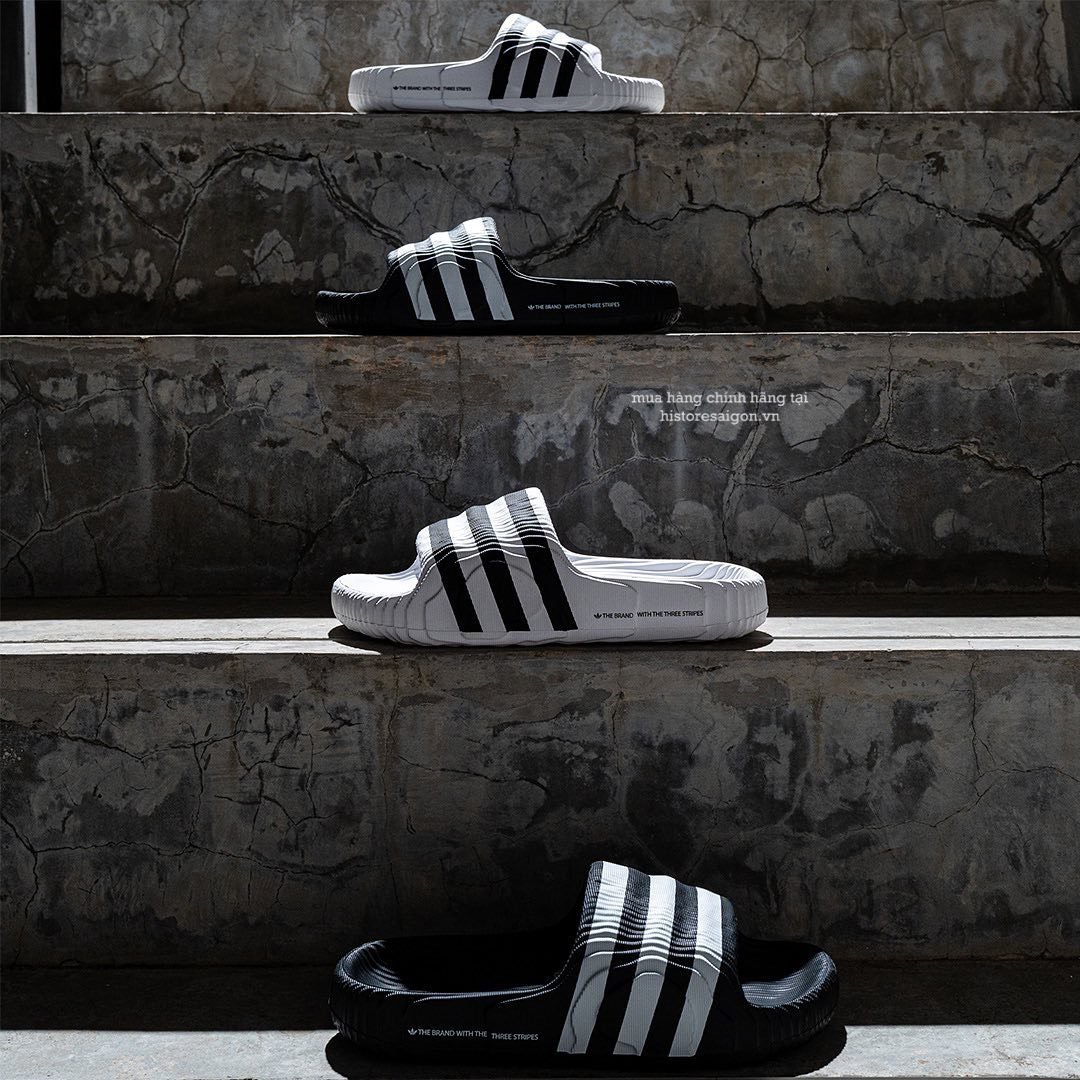 228 -  Dép Adidas Adilette 22 - Đen Viền Trắng [HÀNG CHÍNH HÃNG]