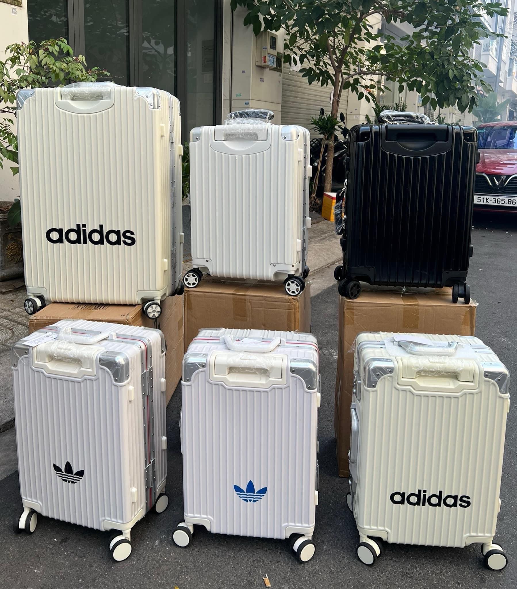 647 -  Vali Adidas Sticker Power - Size Ký Gửi 28 - Trắng Kem [HÀNG CHÍNH HÃNG]
