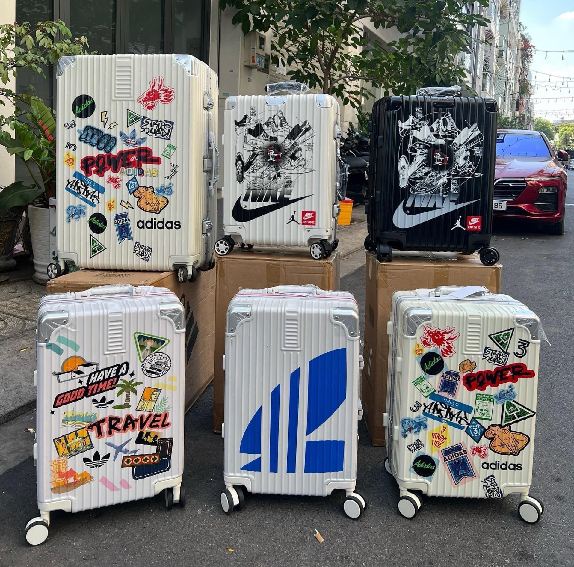 647 -  Vali Adidas Sticker Power - Size Ký Gửi 28 - Trắng Kem [HÀNG CHÍNH HÃNG]