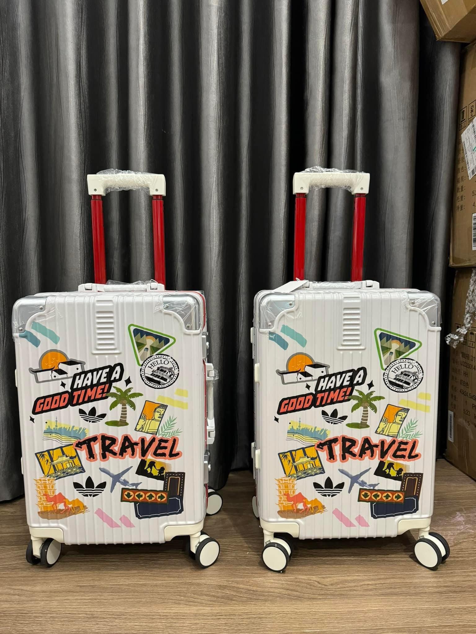 648 - Vali Adidas Travel Xách Tay Size Cabin 22 Xách Tay Trắng Sữa [HÀNG CHÍNH HÃNG]