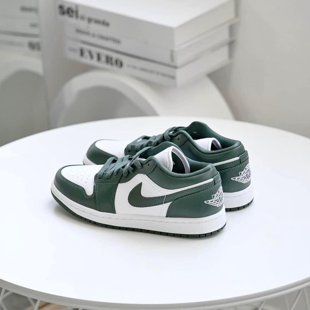 520 -  Giày Nike Air Jordan 1 Low Galactic Jade DC0774 113 [HÀNG CHÍNH HÃNG]