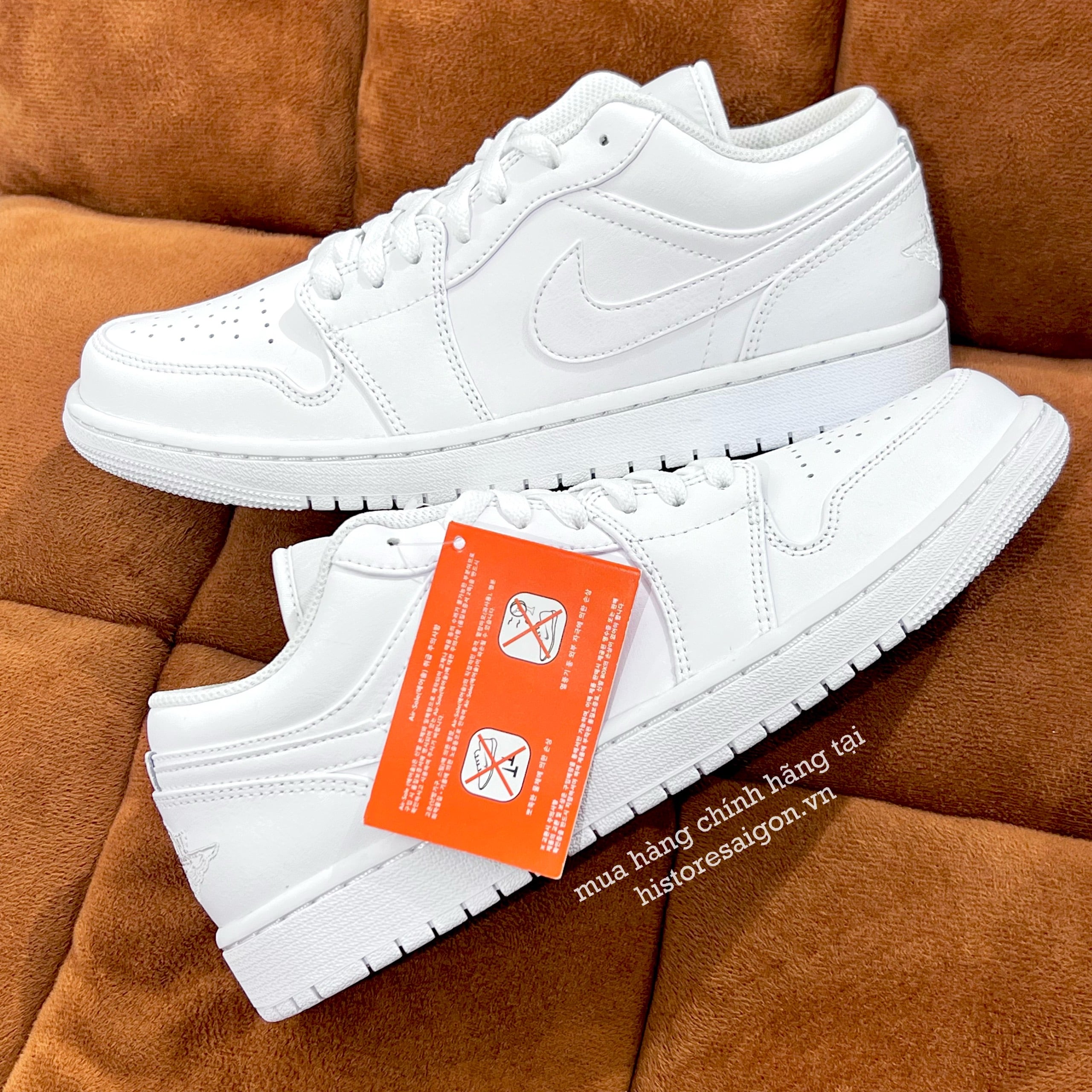072 -  Giày Nike Air Jordan 1 Low Triple White 553558 136 | 553560 136 [HÀNG CHÍNH HÃNG]