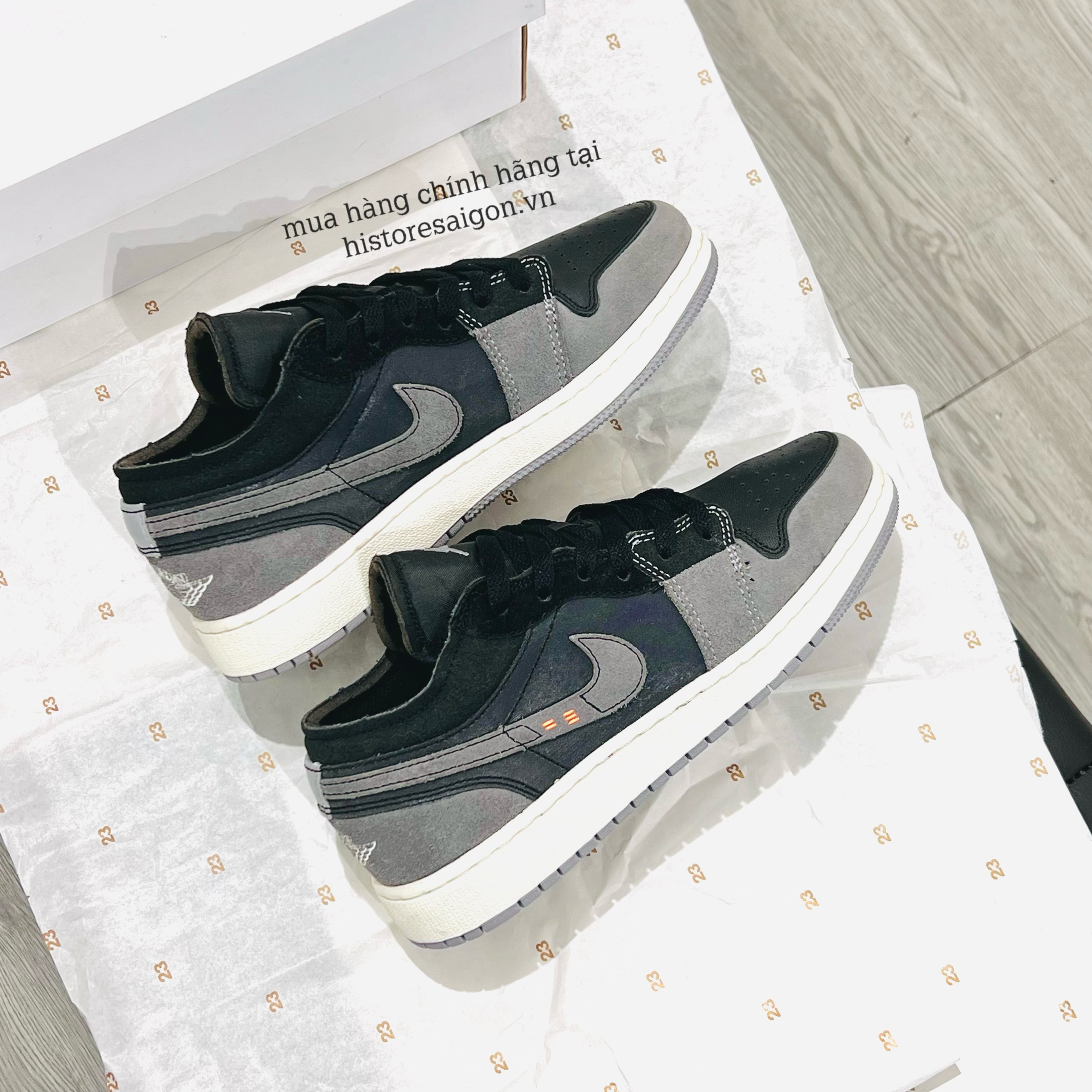 108 -  Giày Air Jordan 1 Low SE Craft Inside Out Black - DN1635 001 DV0478 00 [HÀNG CHÍNH HÃNG]