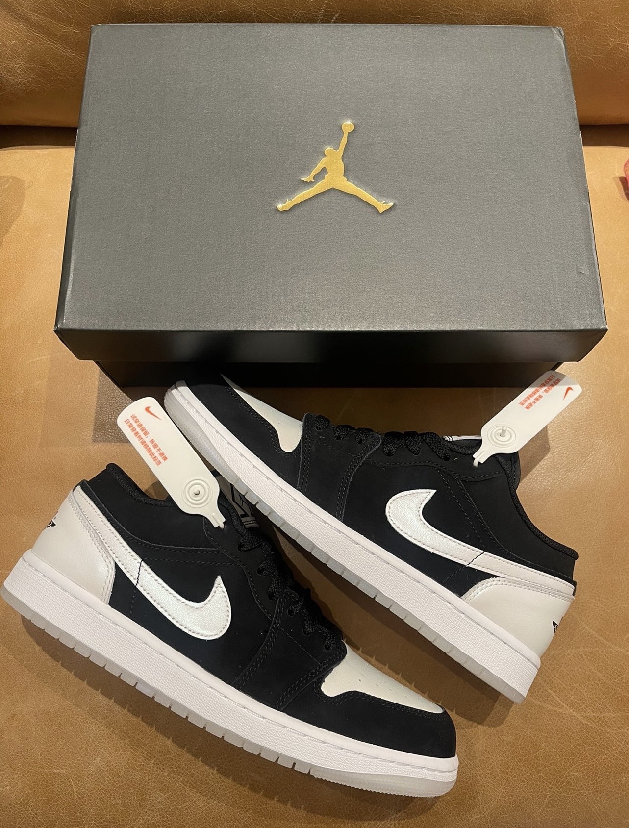 892 -  Giày Nike Air Jordan 1 Low SE Diamond DH6931 001  [HÀNG CHÍNH HÃNG]