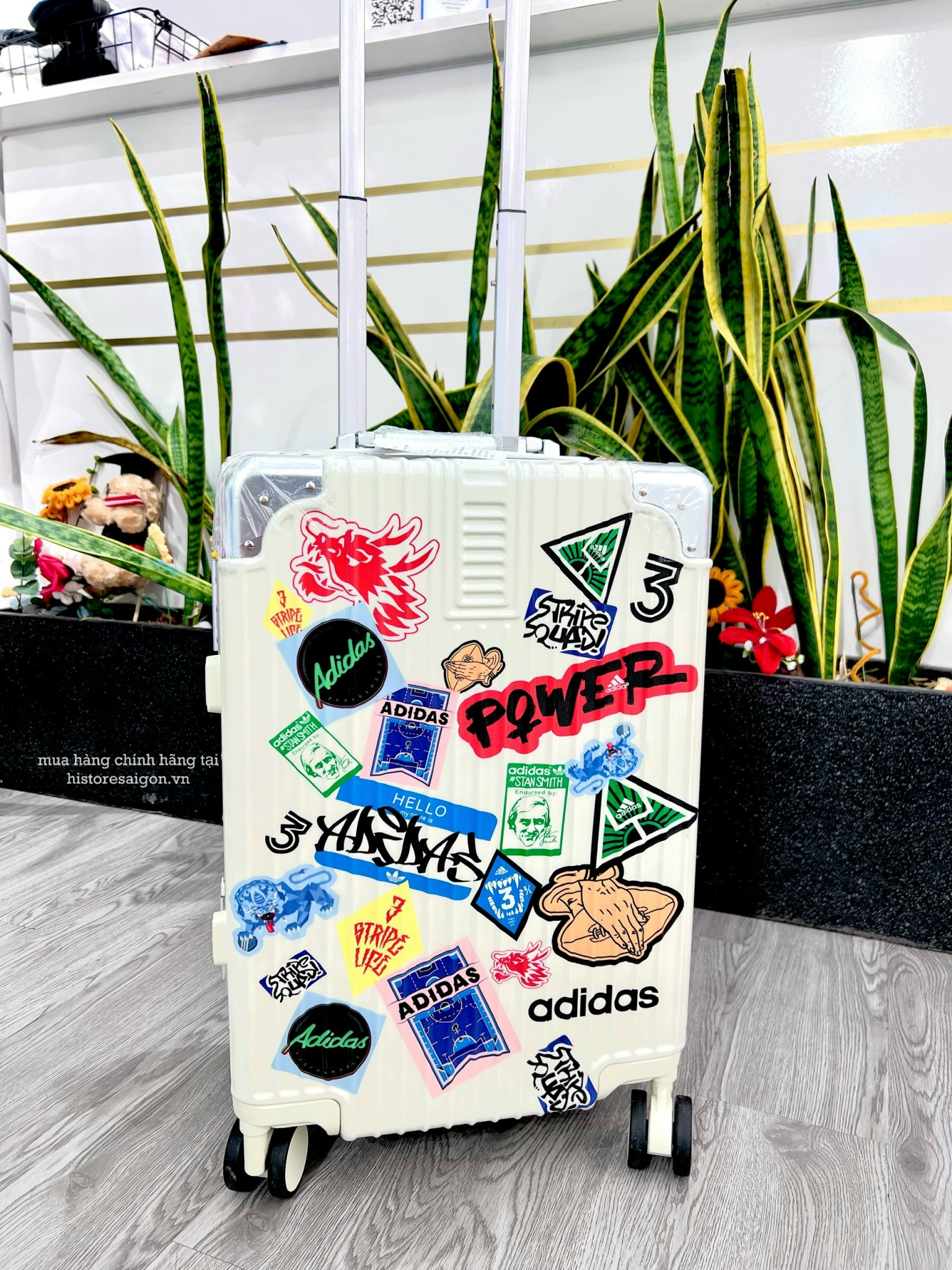 646 -  Vali Adidas Sticker Power - Size Cabin 22 Xách Tay - Trắng Kem [HÀNG CHÍNH HÃNG]