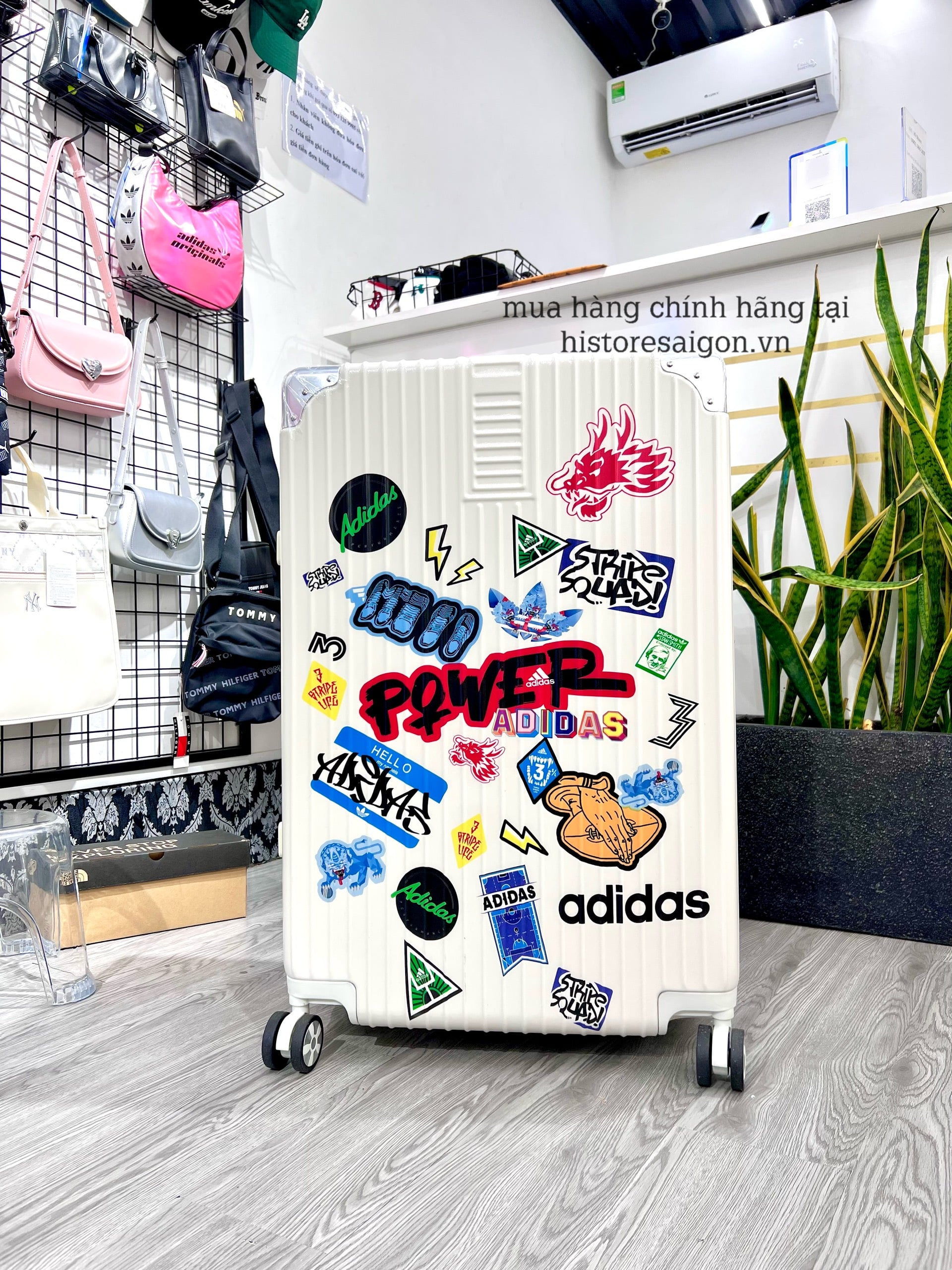 647 -  Vali Adidas Sticker Power - Size Ký Gửi 28 - Trắng Kem [HÀNG CHÍNH HÃNG]