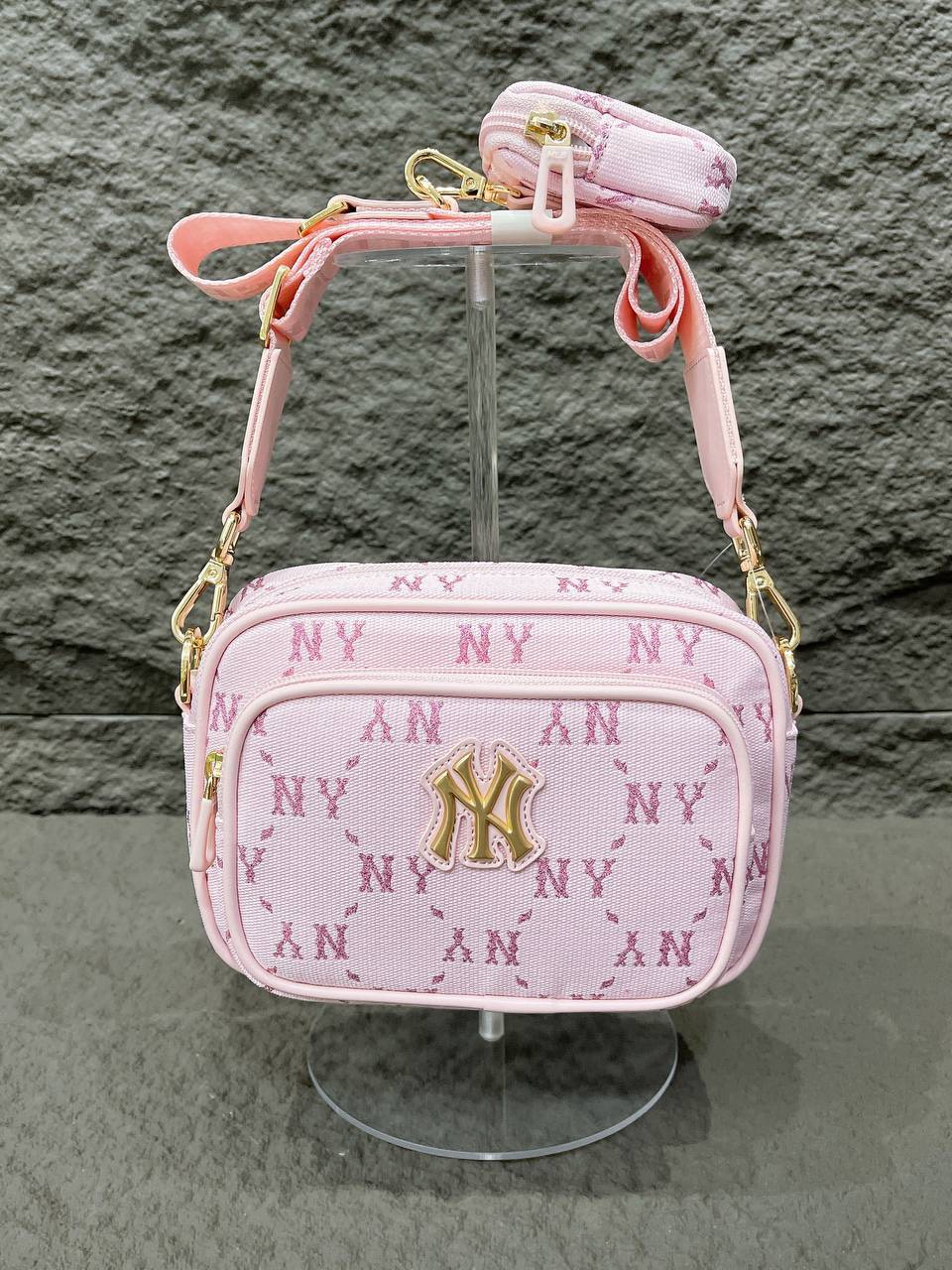 941 -  Túi MLB Monogram Jacquard New York Yankees - Hồng Pink - Code 7ACRMDA4 50PKL [HÀNG CHÍNH HÃNG]