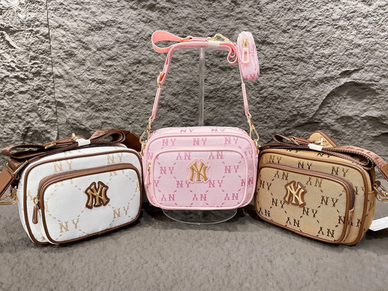 941 -  Túi MLB Monogram Jacquard New York Yankees - Hồng Pink - Code 7ACRMDA4 50PKL [HÀNG CHÍNH HÃNG]