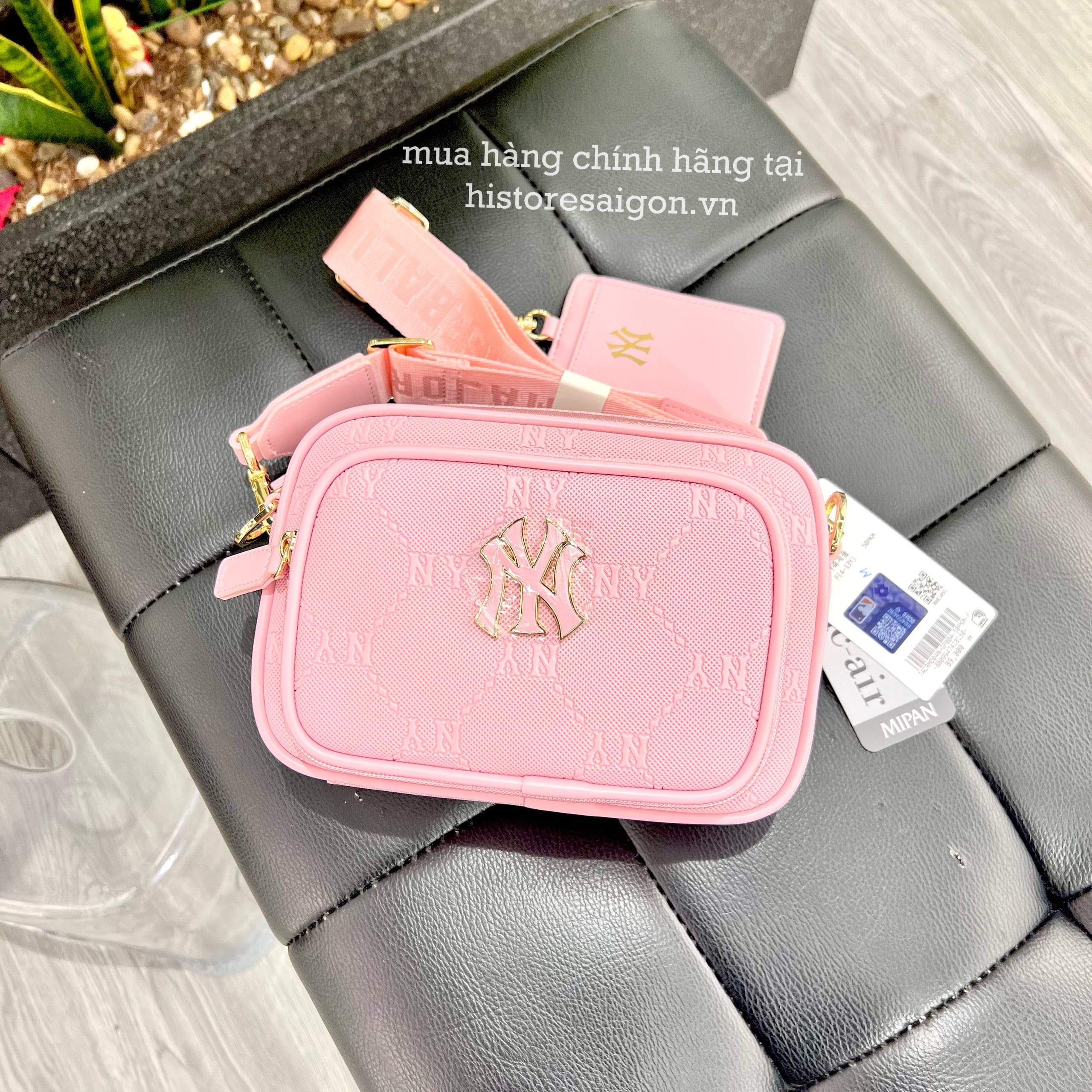 499 -  Túi MLB NY Monogram - Hồng - Code 7ACRMD04N-50PKM [HÀNG CHÍNH HÃNG]