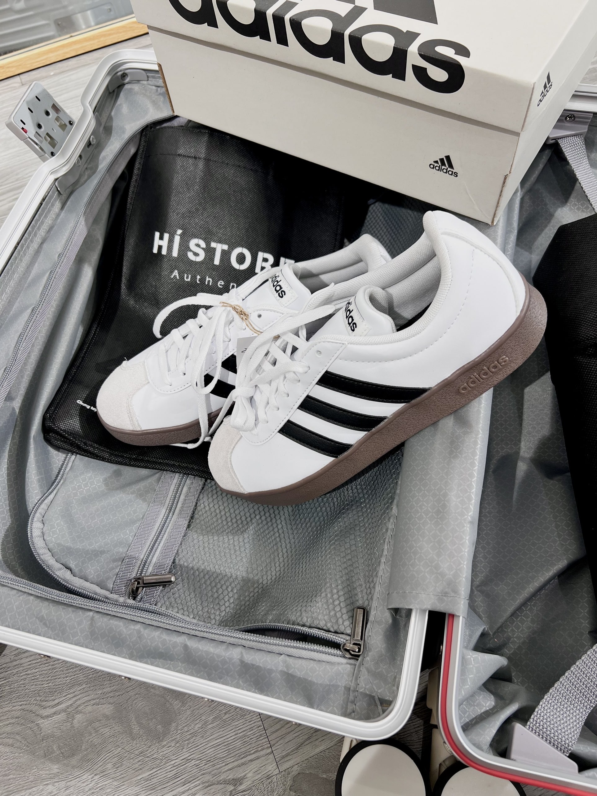 772 -  Giày Adidas VL Court Base White/ Gum Code - ID3711 [HÀNG CHÍNH HÃNG]