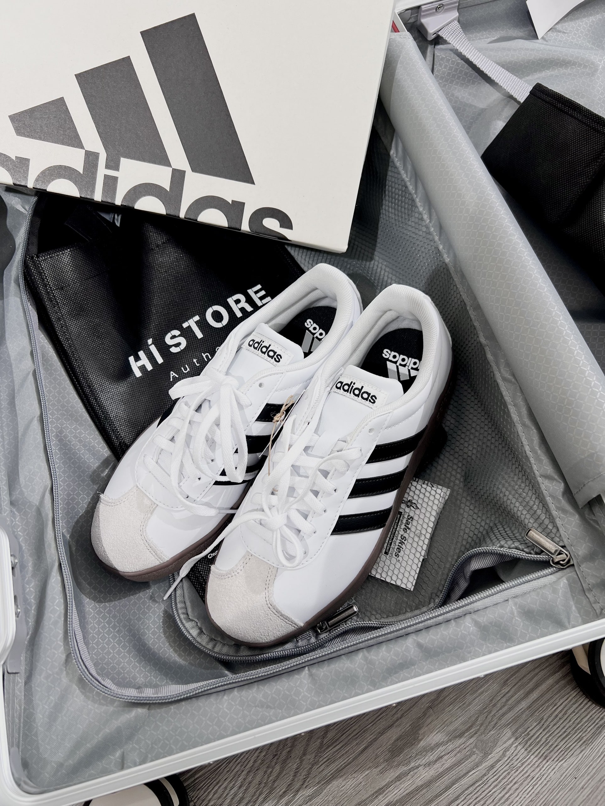 772 -  Giày Adidas VL Court Base White/ Gum Code - ID3711 [HÀNG CHÍNH HÃNG]