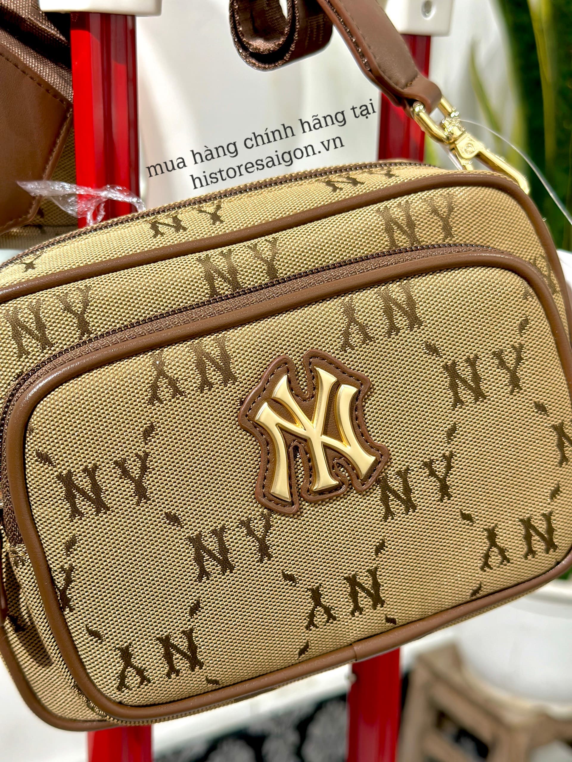 942 -  Túi MLB Monogram Jacquard New York Yankees - Beige - Code 7ACRMDA4 50BGS [HÀNG CHÍNH HÃNG]