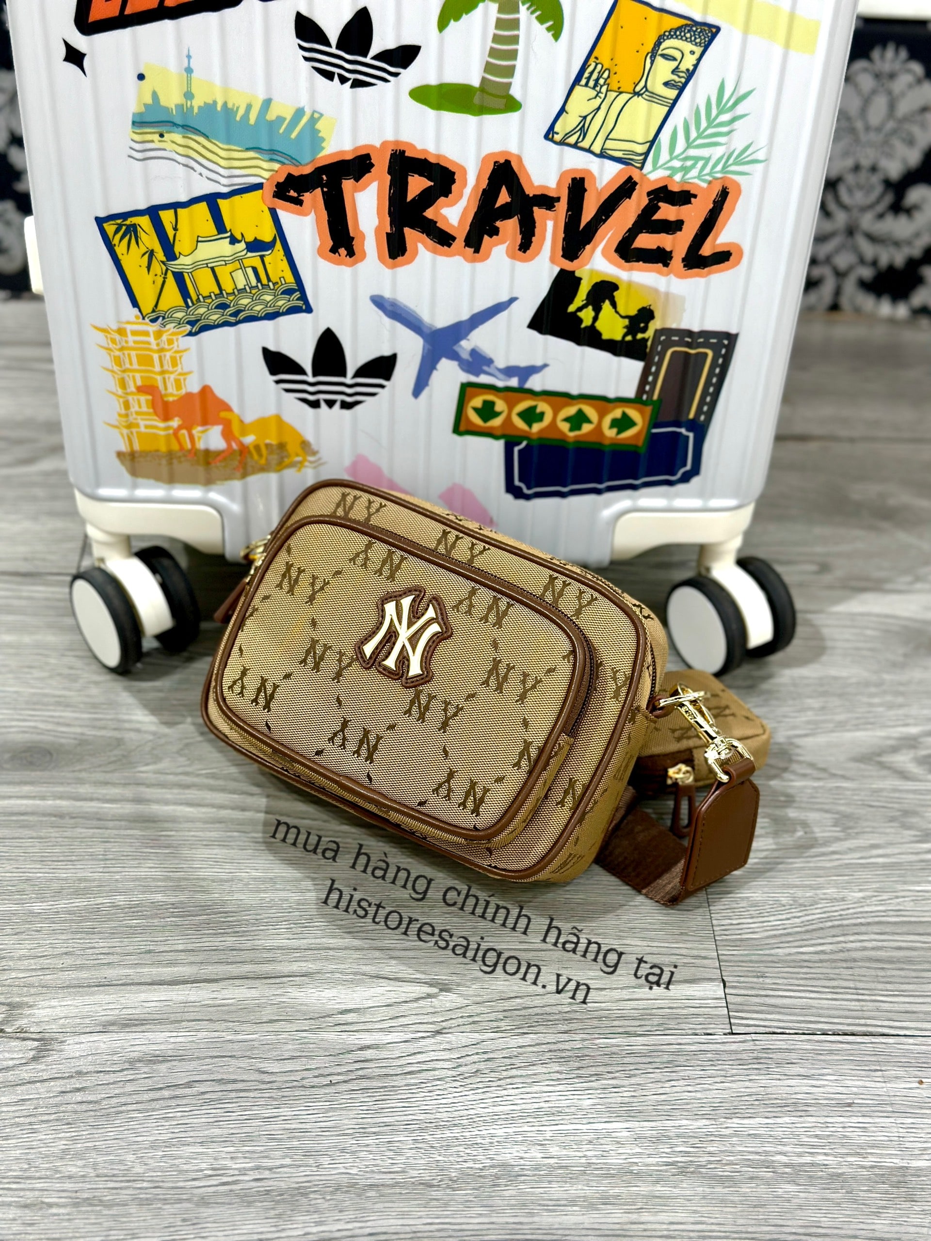 942 -  Túi MLB Monogram Jacquard New York Yankees - Beige - Code 7ACRMDA4 50BGS [HÀNG CHÍNH HÃNG]