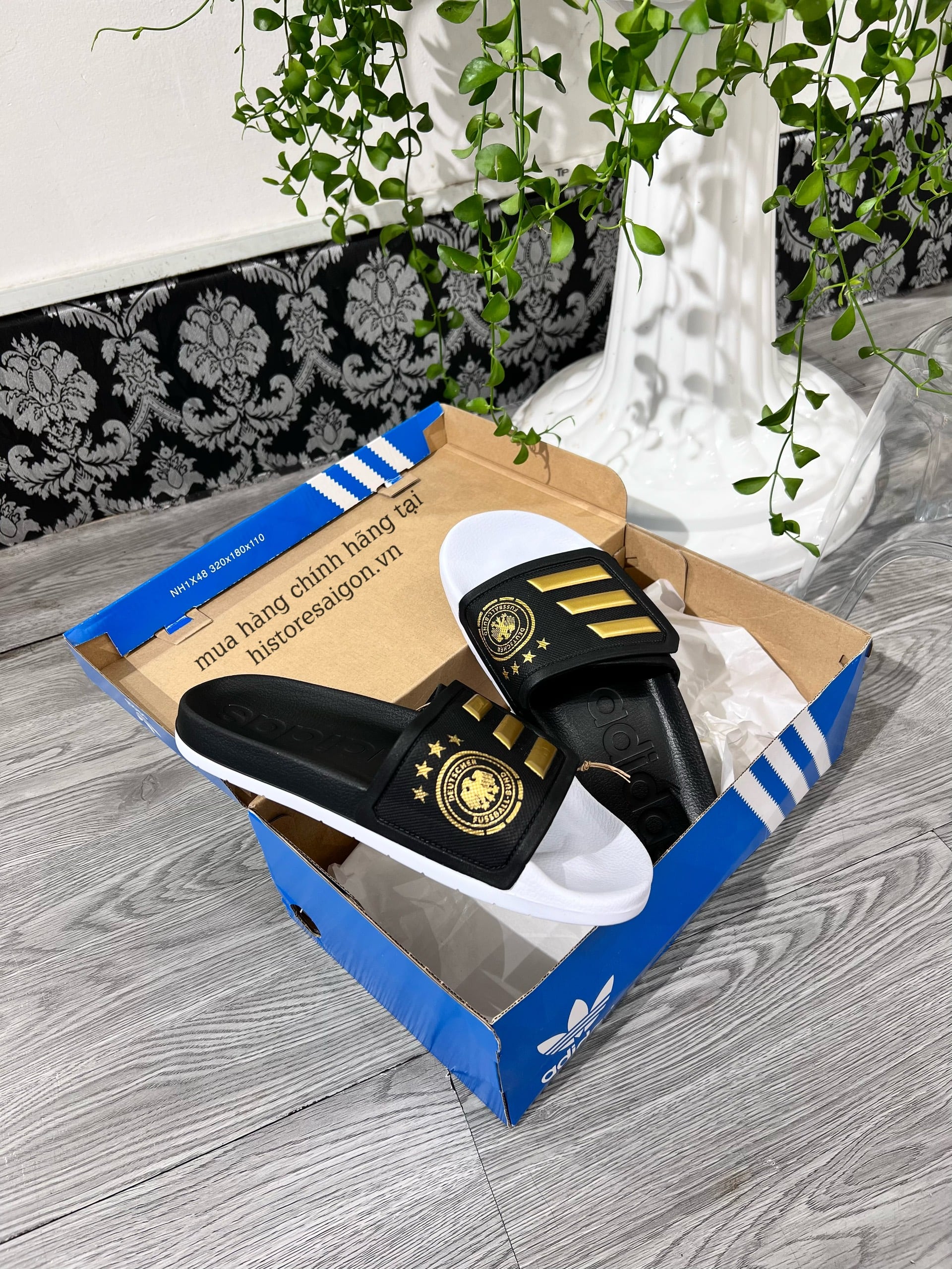 1007 -  Dép Adidas Adilette TND Germany Core Black / Tactile Gold Metallic - Code GX9706 [HÀNG CHÍNH HÃNG]
