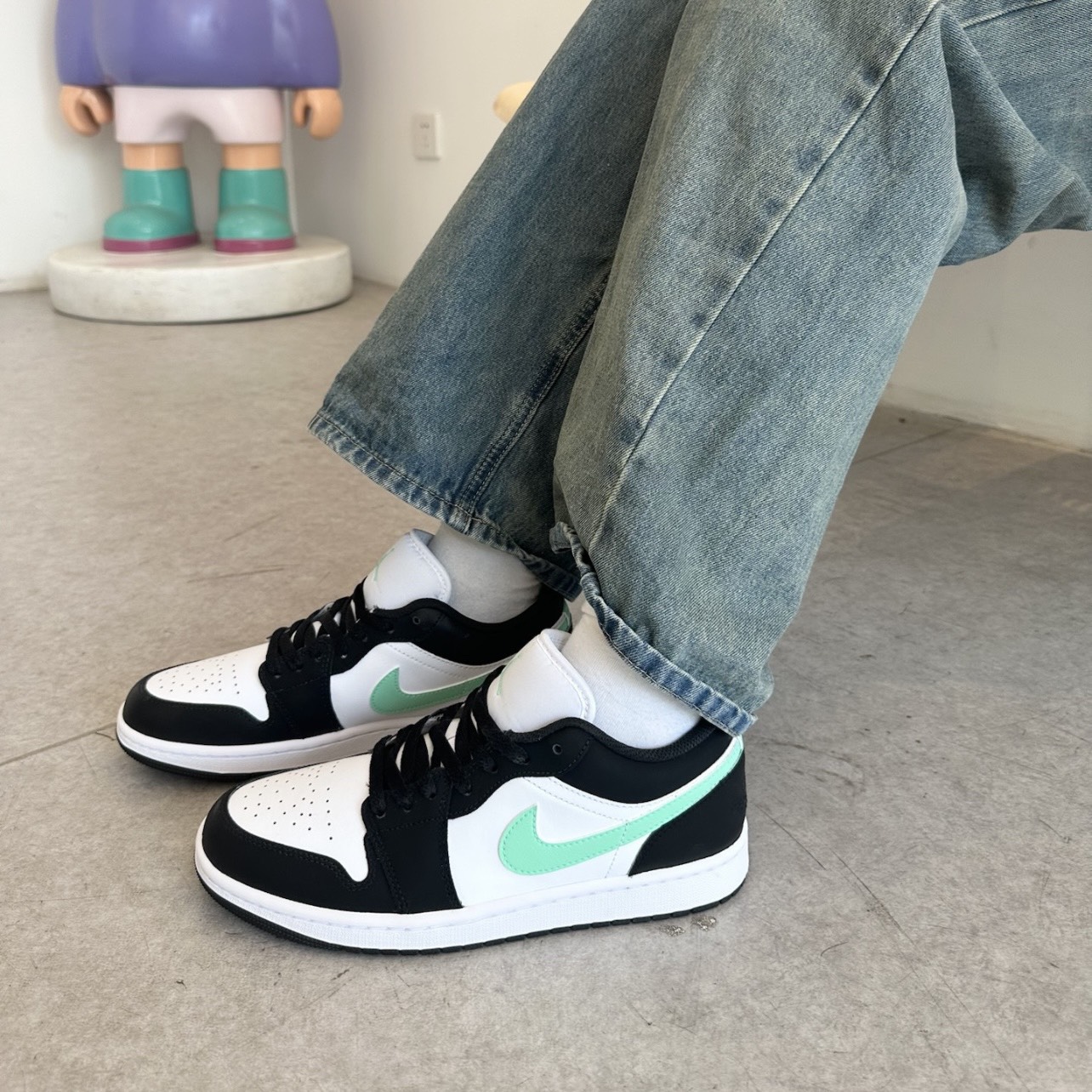 1059 -  Giày Nike Air Jordan 1 Low Green Glow 553560 131 [HÀNG CHÍNH HÃNG]