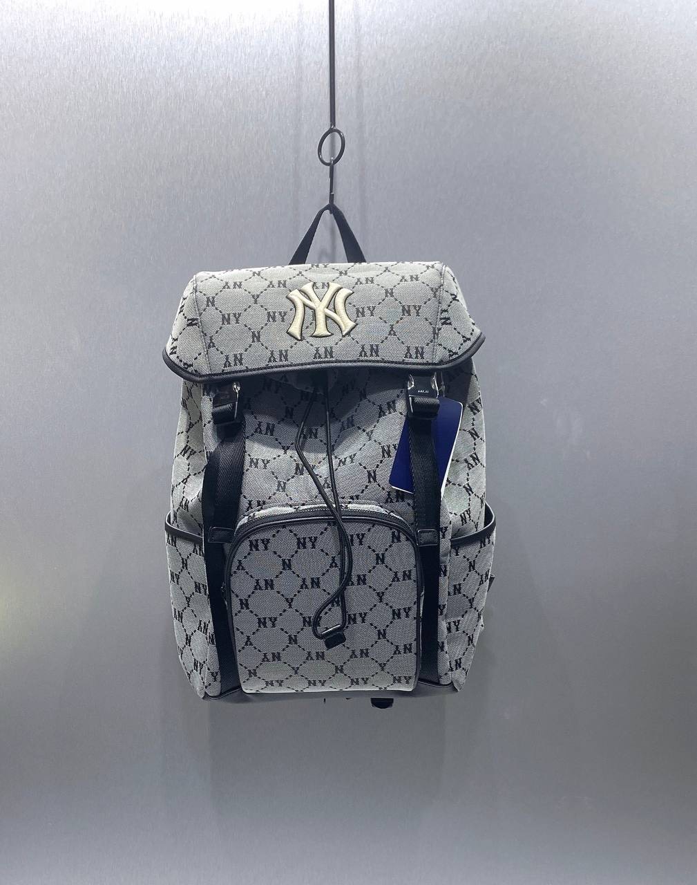 1070 -  Balo MLB NY Monogram Diamond Jacquard New York Yankees Gray - Xám - Code 3ABKM011N 50GRS [HÀNG CHÍNH HÃNG]