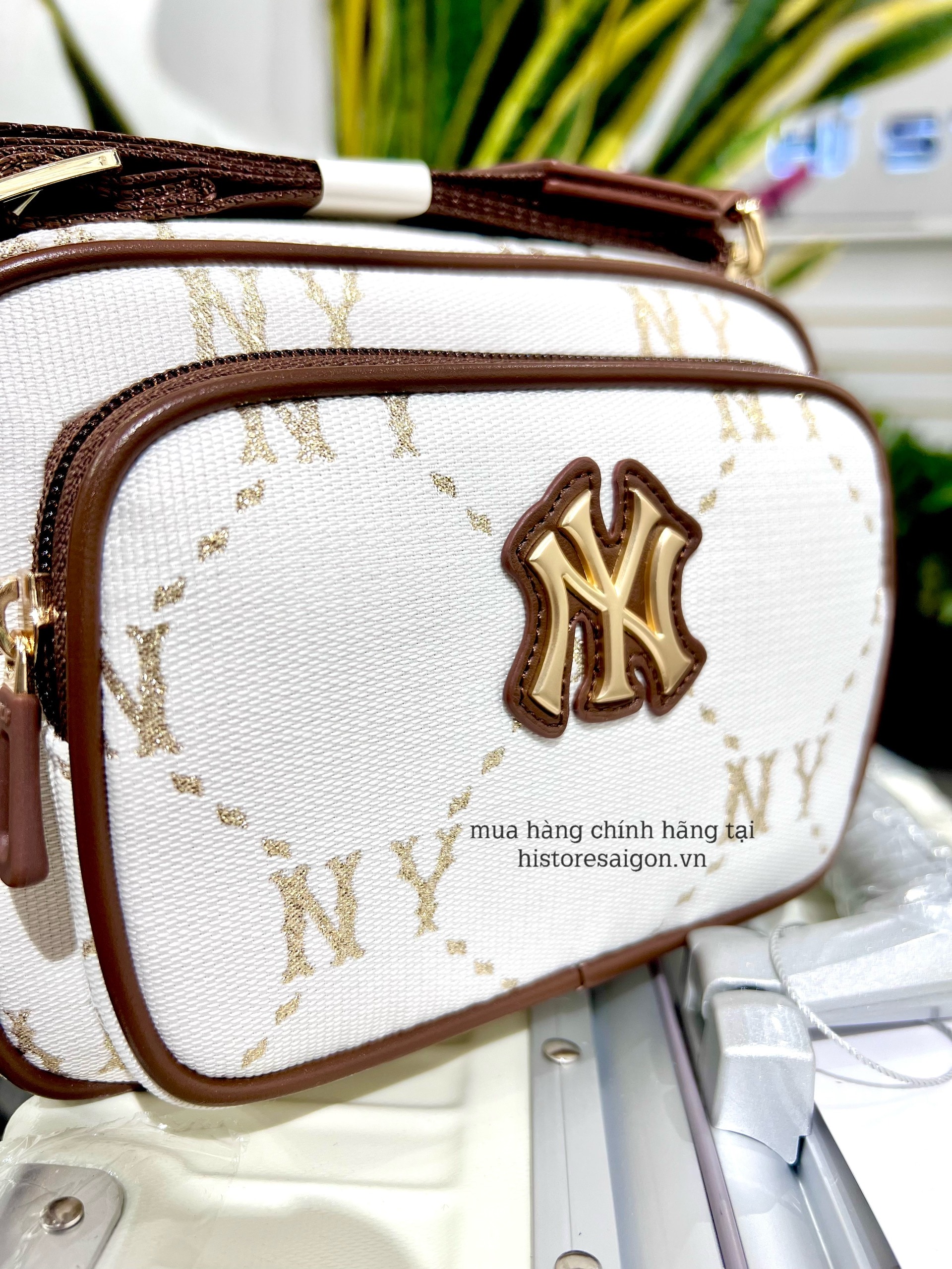 940 -  Túi MLB Monogram Jacquard New York Yankees - White - Code 7ACRMDA4 50BGM [HÀNG CHÍNH HÃNG]