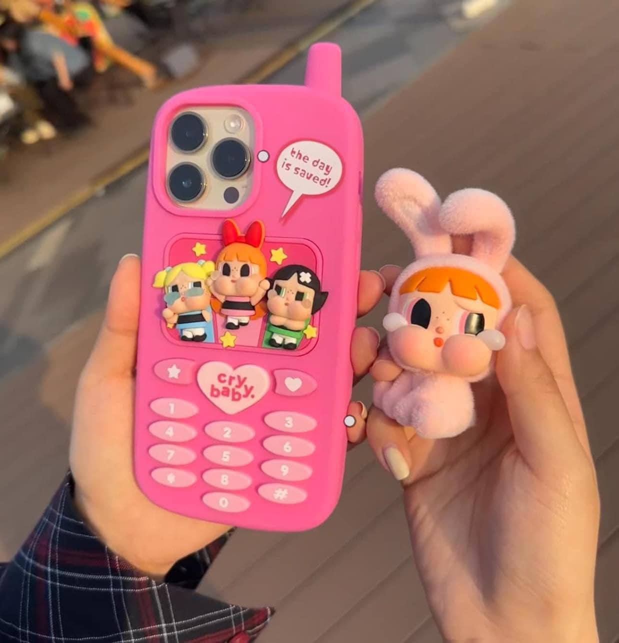 1101  -  Ốp Lưng Pop Mart Crybaby Case Sunset Concert Hồng - Iphone 14 PM + Iphone 15PM [HÀNG CHÍNH HÃNG]