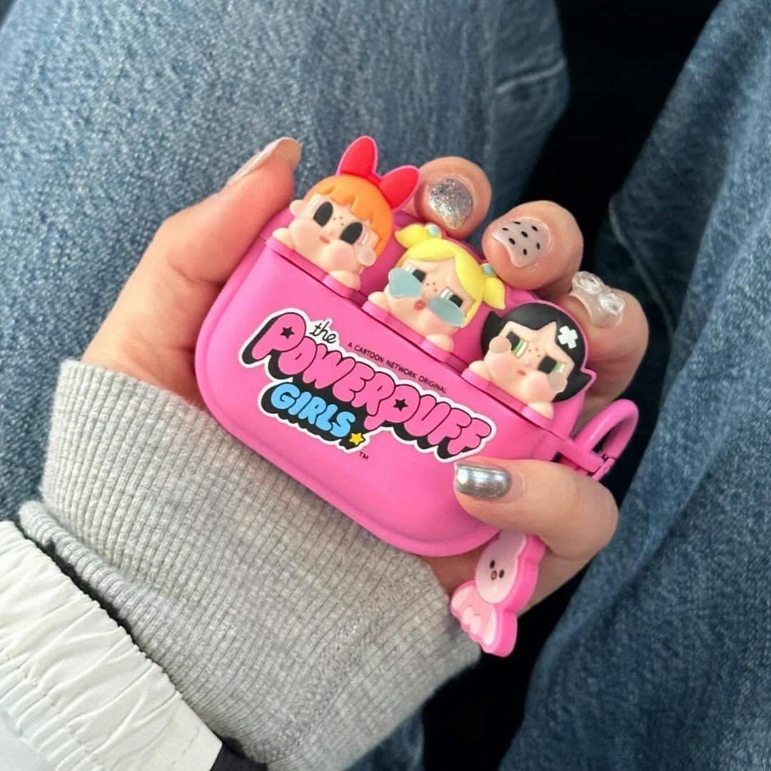 1101  -  Ốp Lưng Pop Mart Crybaby Case Sunset Concert Hồng - Iphone 14 PM + Iphone 15PM [HÀNG CHÍNH HÃNG]