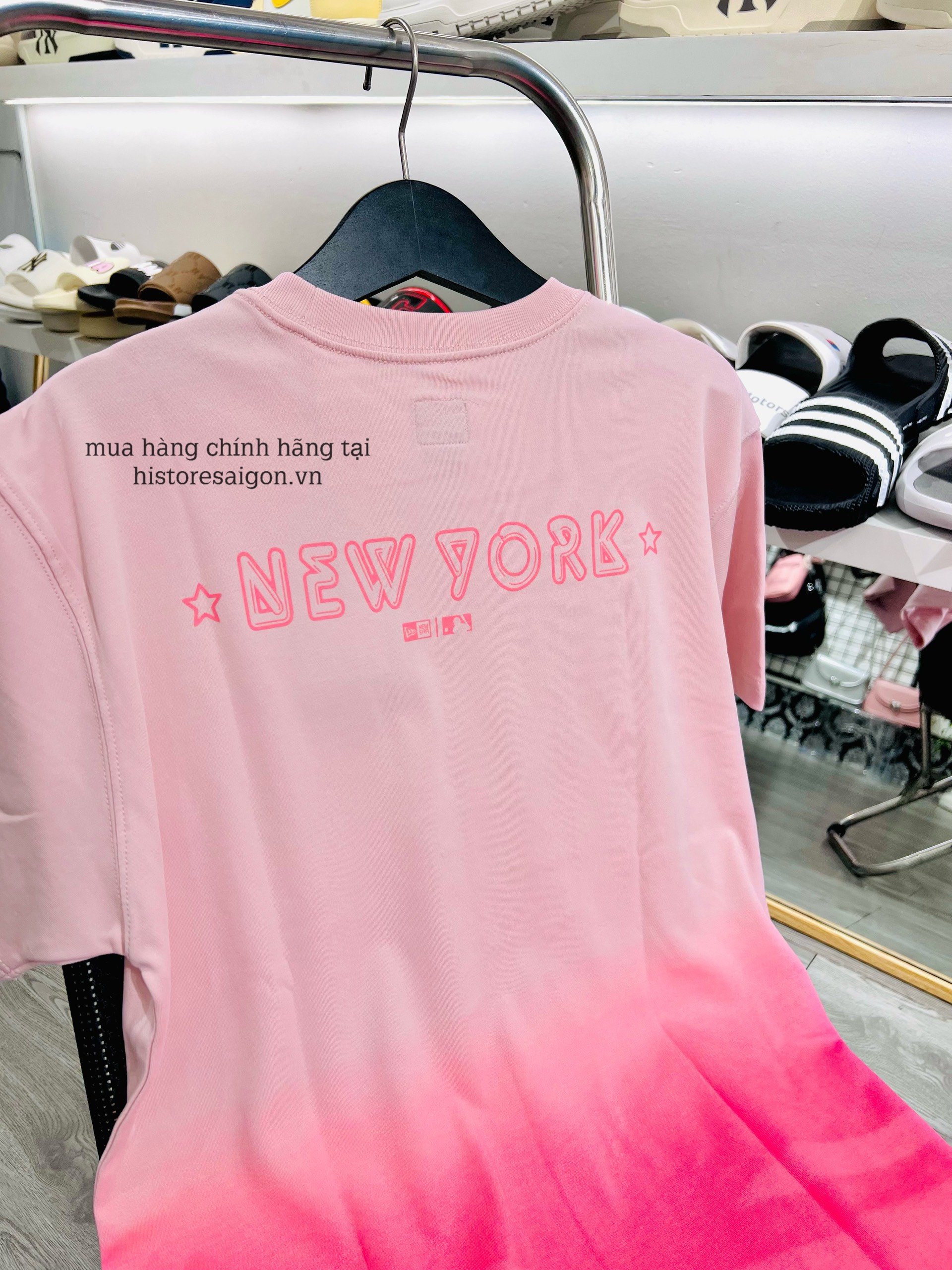 1046 -  Áo New Era NY Gradient Graphic Design New York Hồng Phai [HÀNG CHÍNH HÃNG]