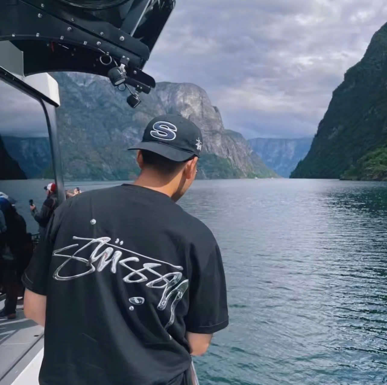 1212 - Áo Stussy Mercury - Đen Black - Code 1904983 [HÀNG CHÍNH HÃNG]