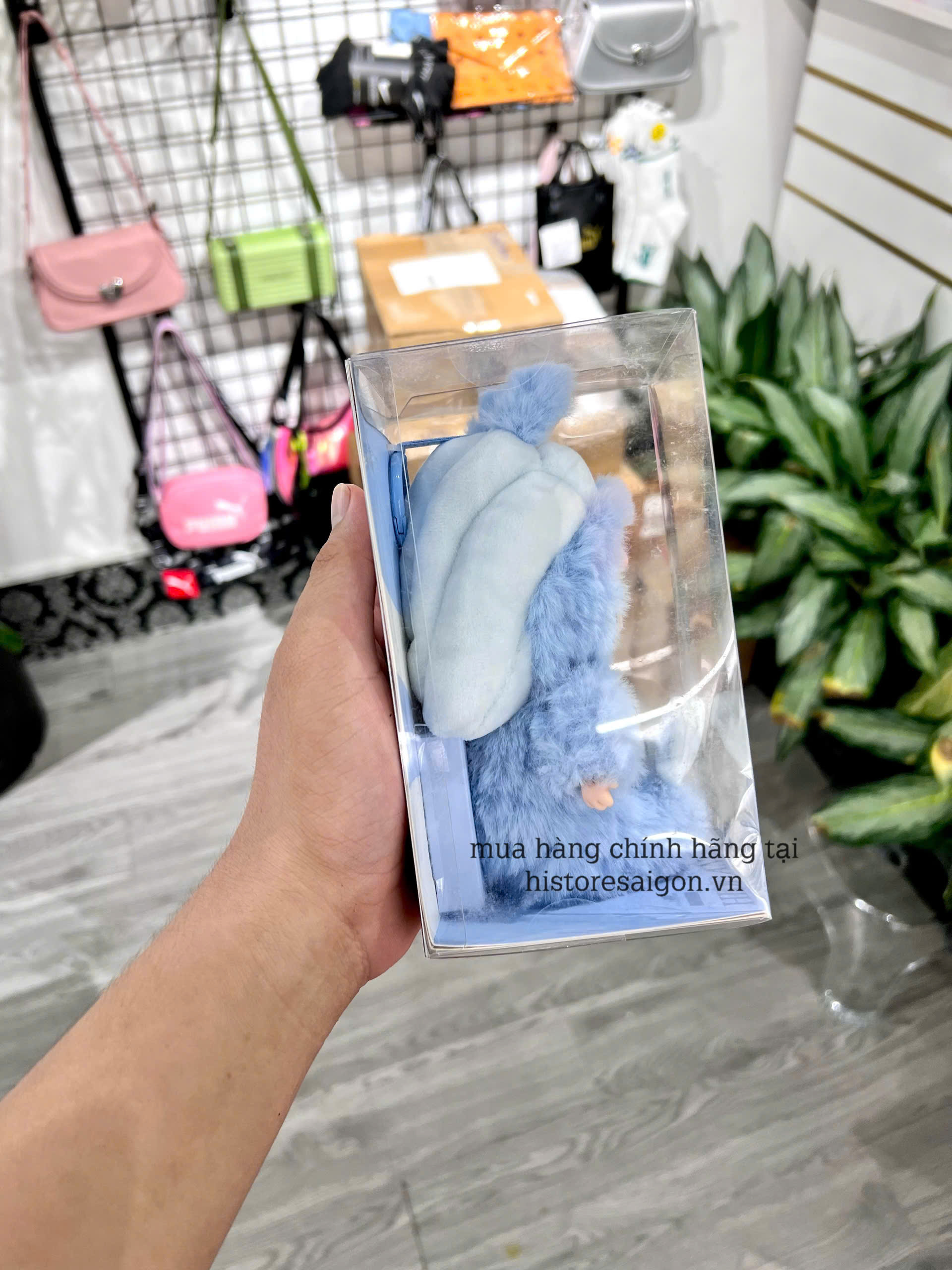 1156 - Labubu Hide and Seek in Singapore Series - Labubu Merlion - Labubu Singapore - POP MART The Vinyl Plush Doll Pendant Limitted Edition - Size 18cm - Code 6941848280091 [HÀNG CHÍNH HÃNG] Gấu Bông Art Toy