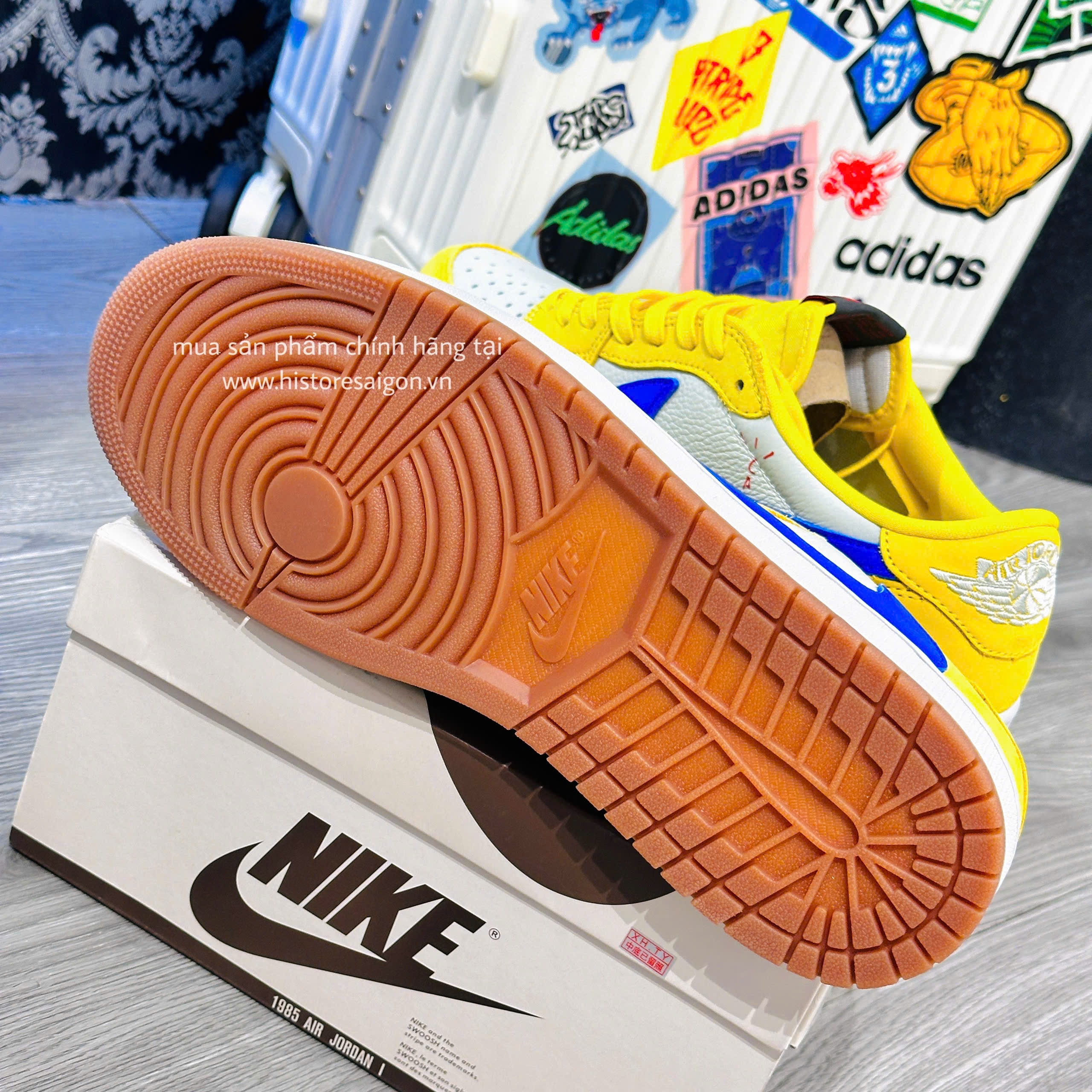 1223 -  Giày Nike Air Jordan 1 Retro x Travis Scott ‘Canary’ DZ4137-700 HÀNG CHÍNH HÃNG