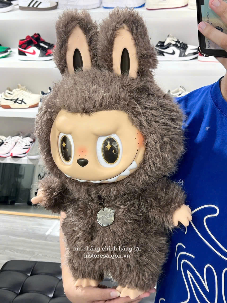 1107 -  Labubu Zimomo POP MART The Monsters ZIMOMO I Found You Size 58cm [HÀNG CHÍNH HÃNG]
