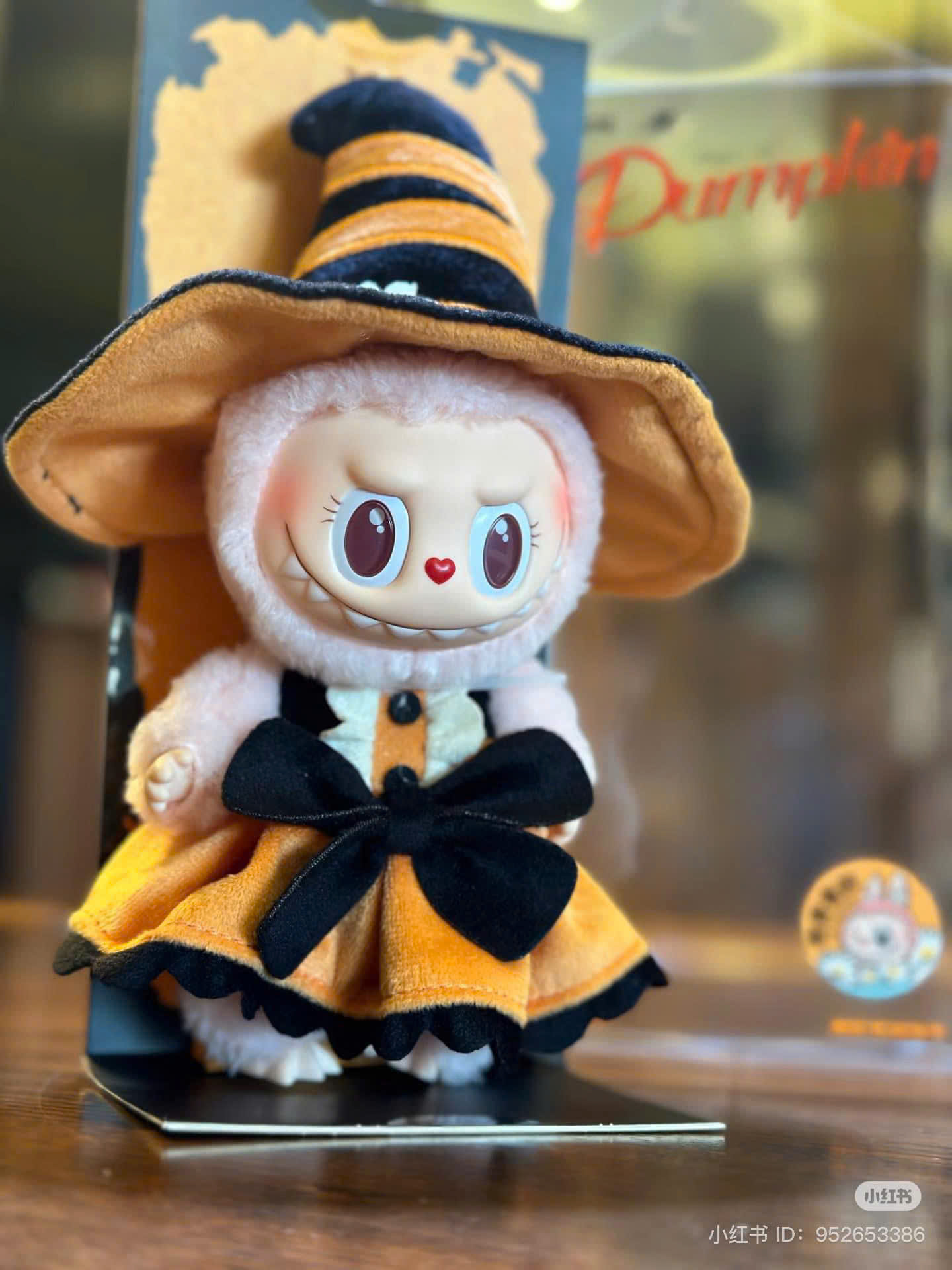 Labubu Mokoko V4 Halloween Bí Ngô Pumpkin Size 18cm CHÍNH Labubu Mokoko V4 Halloween Bí Ngô Pumpkin Size 18cm CHÍNH