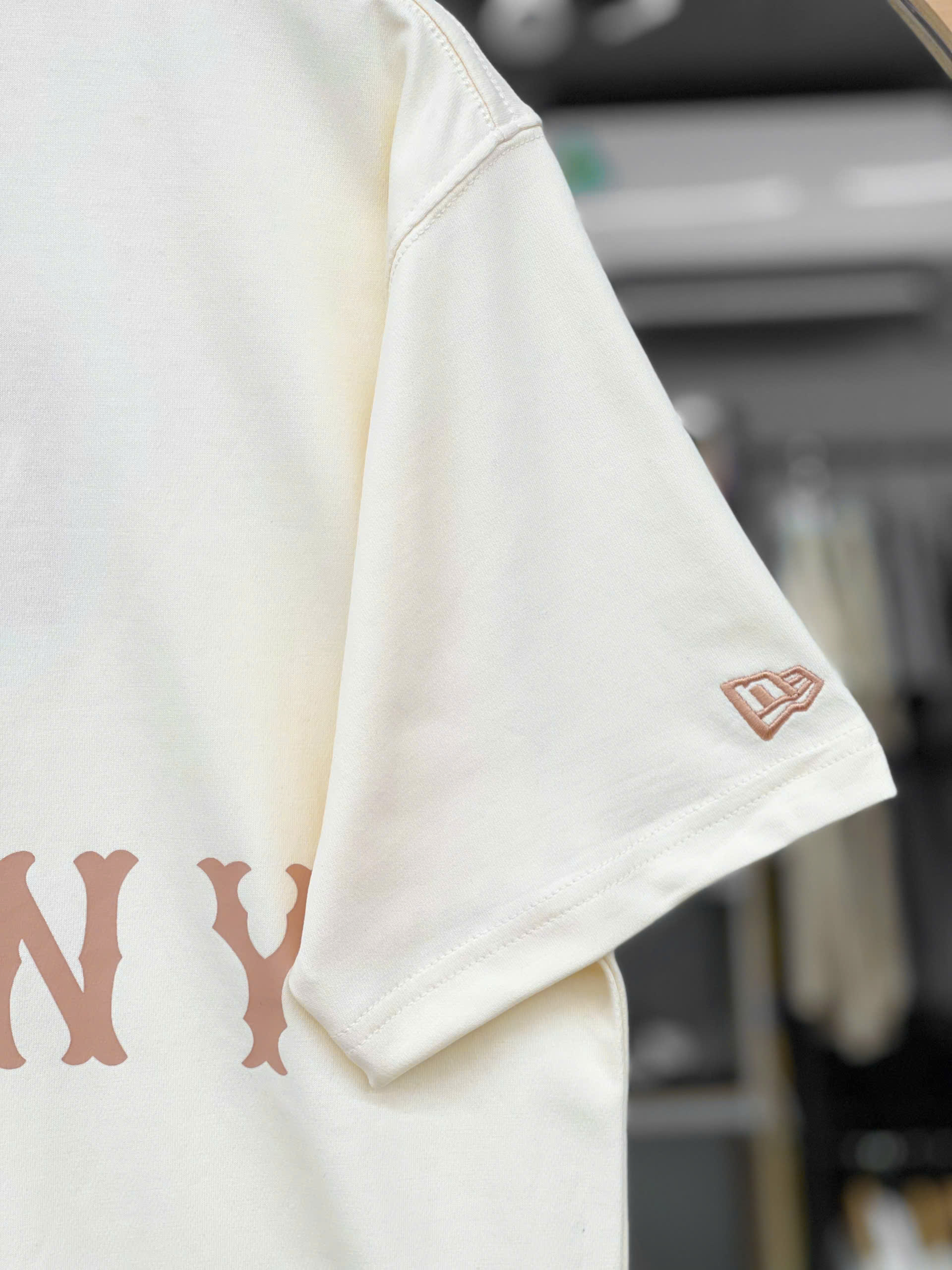1243 - Áo New Era NY NY NY Trắng Kem [HÀNG CHÍNH HÃNG]