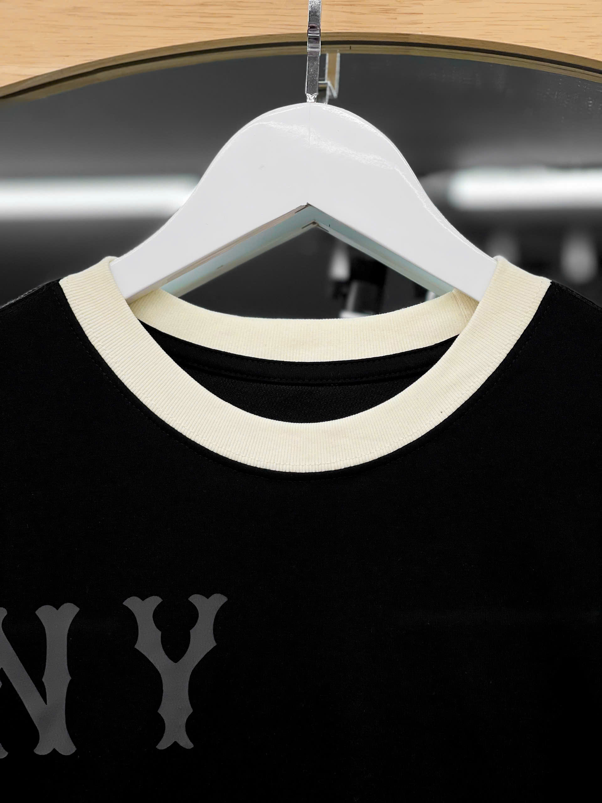 1242 - Áo New Era NY NY NY Đen [HÀNG CHÍNH HÃNG]
