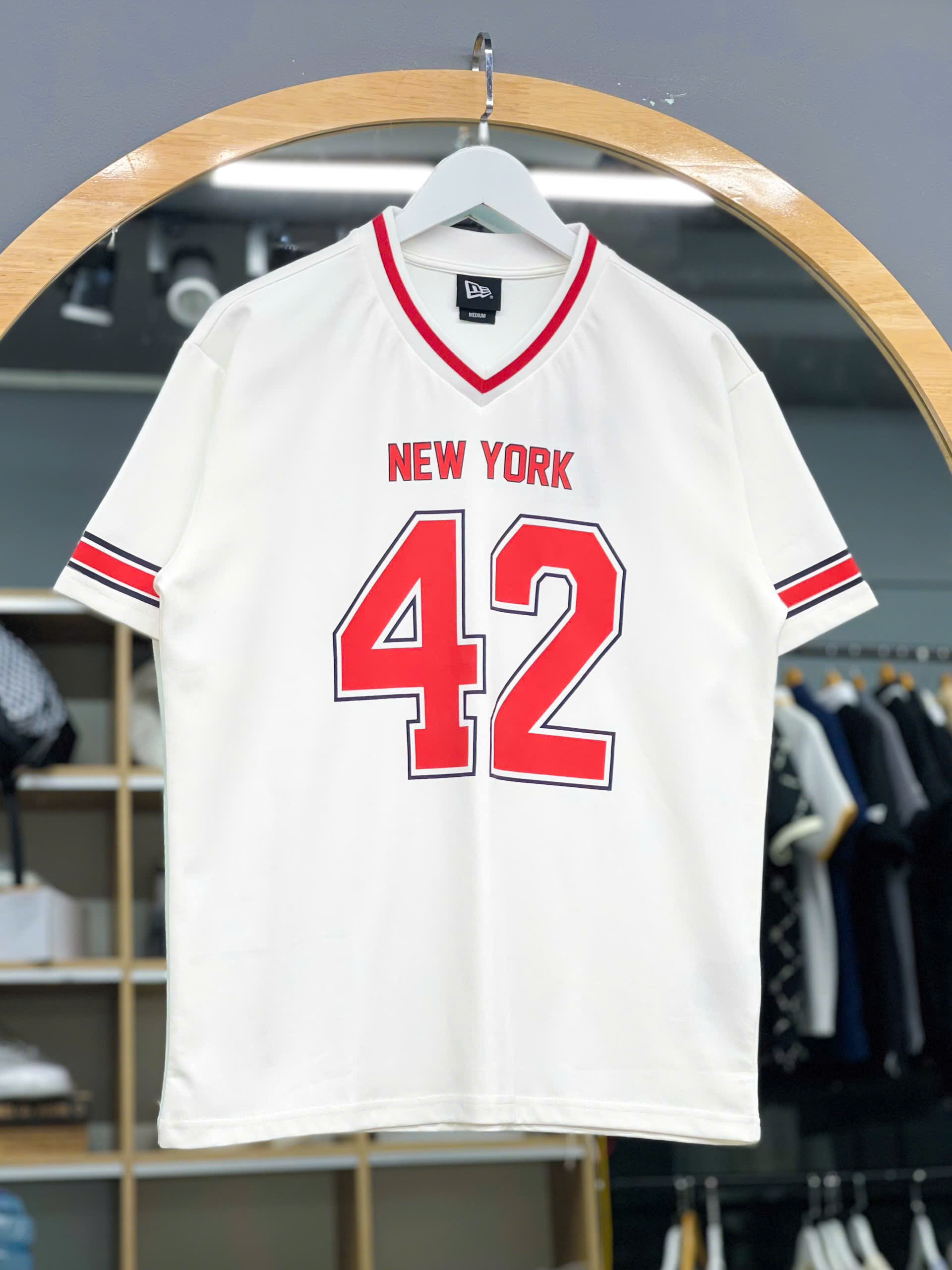 1252 - Áo New Era NY New York 42 Cổ Tim Viền Đỏ [HÀNG CHÍNH HÃNG]