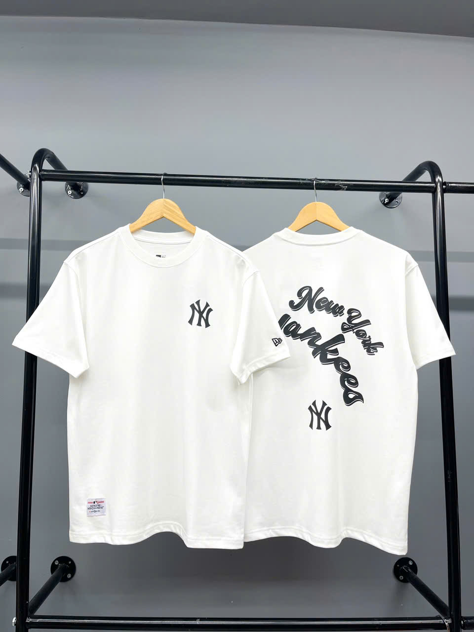 1283 - Áo Thun New Era New York Yankee Nghiêng V2 - Trắng  [HÀNG CHÍNH HÃNG]