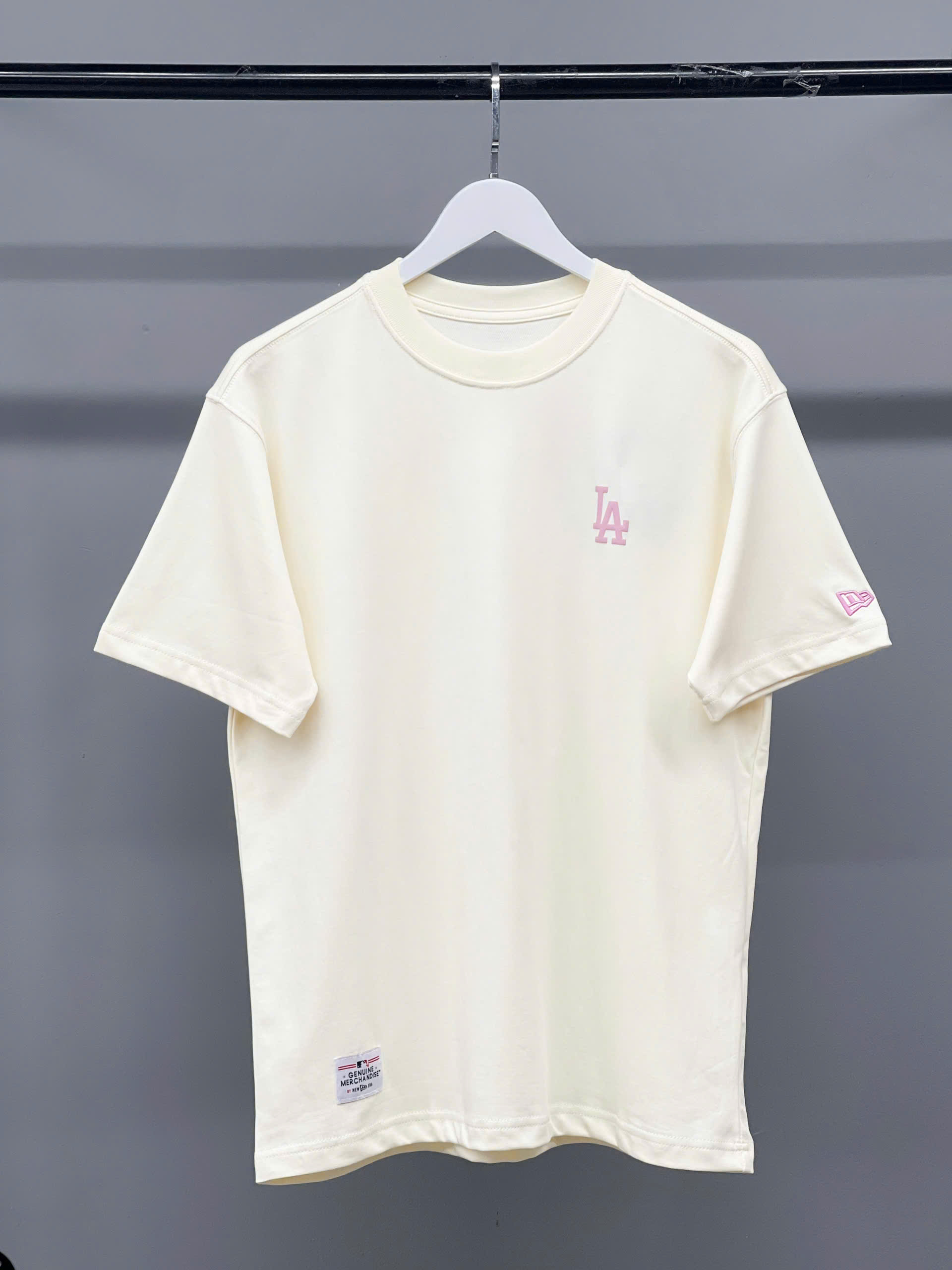 1274 - Áo New Era LA Art Writer Los Angles Dodgers Trắng Kem Ivory [HÀNG CHÍNH HÃNG]