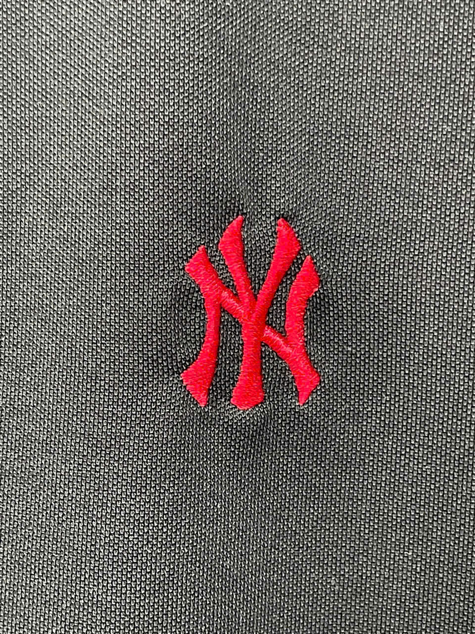 1291 - Áo Polo New Era - Đen Viển Cổ Đỏ - NY Đỏ  [HÀNG CHÍNH HÃNG]