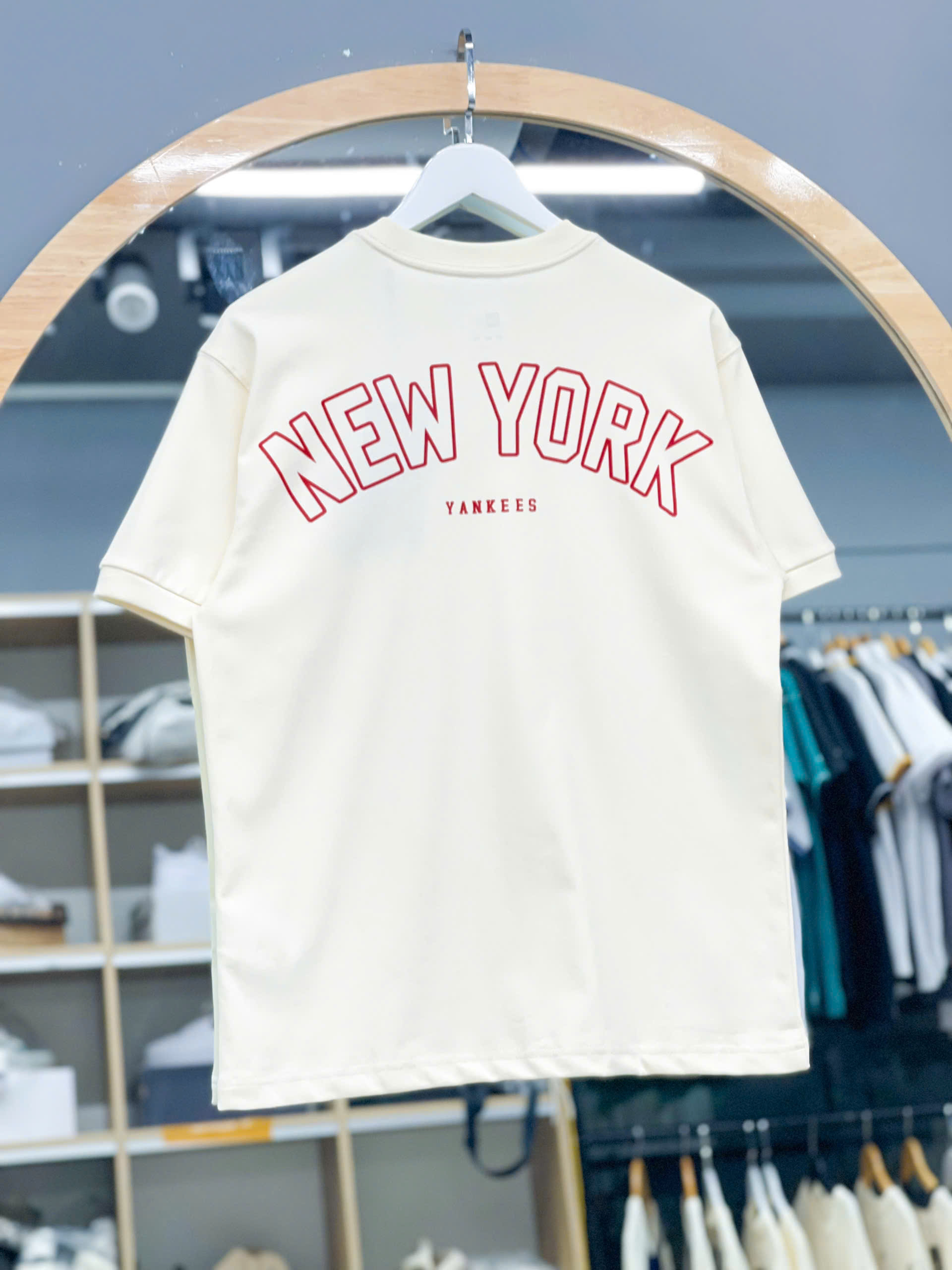 1292 - Áo Thun New Era - Trắng Kem - Chữ Ny Xù Đỏ  [HÀNG CHÍNH HÃNG]