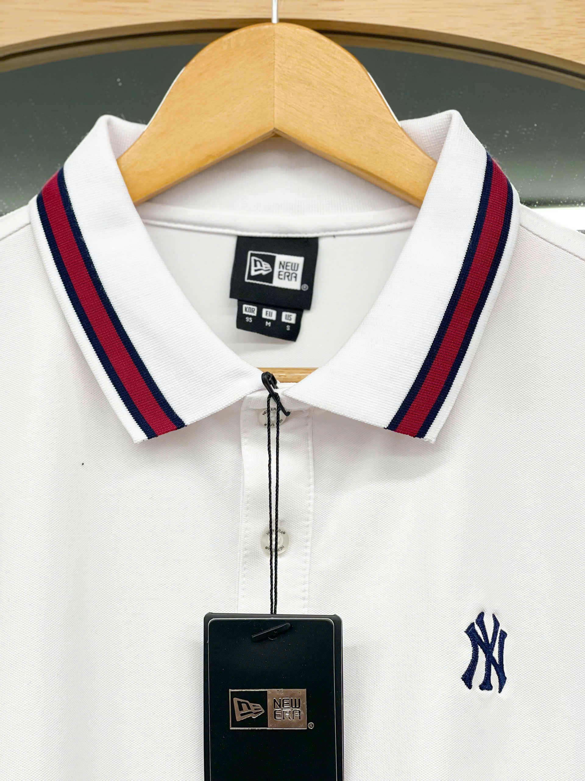 1296  - Áo Polo New Era - Trắng Cổ Viền Đỏ -  NY [HÀNG CHÍNH HÃNG]