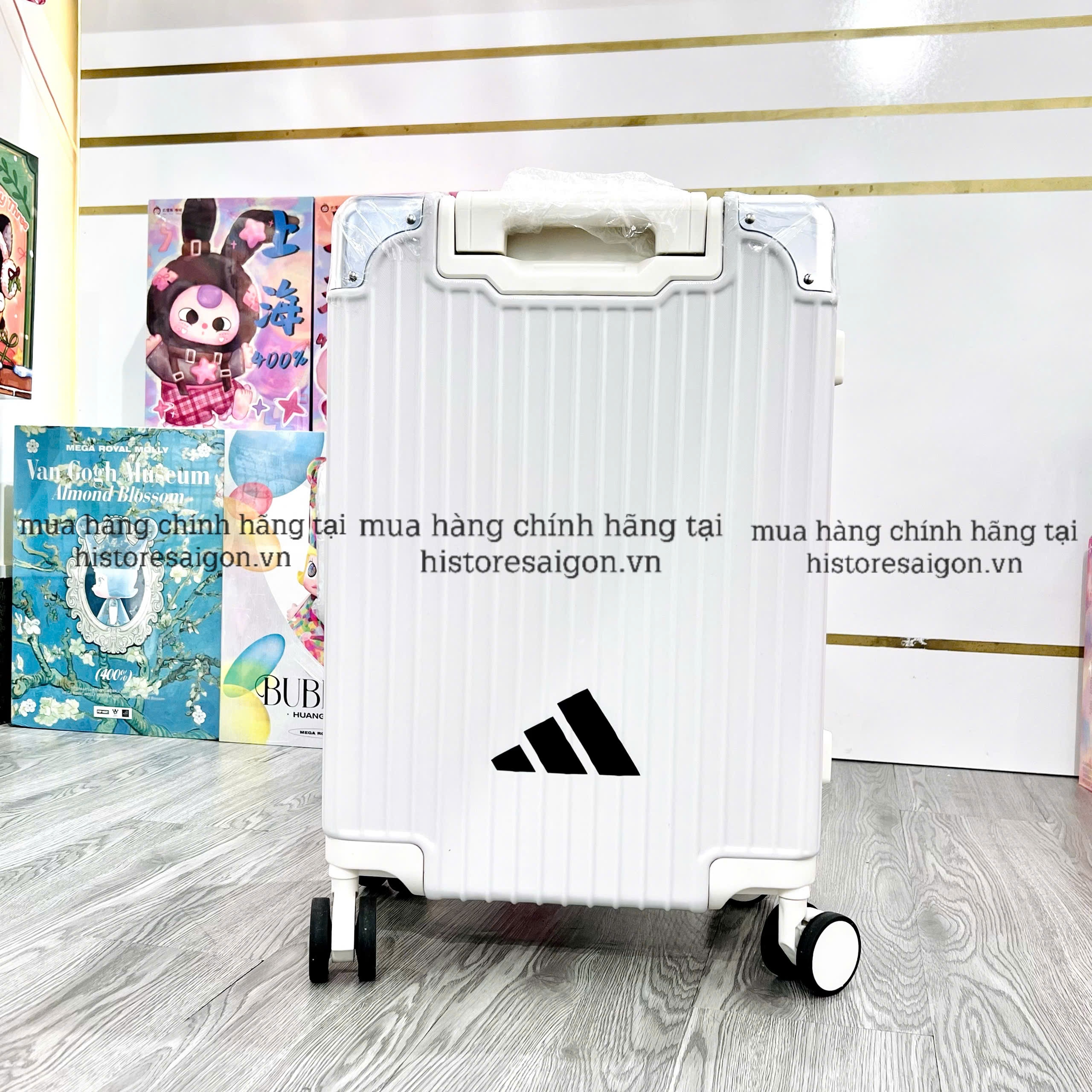 653 -  Vali Adidas Big Logo - Size Cabin 22 Xách Tay - Trắng Sữa [HÀNG CHÍNH HÃNG]