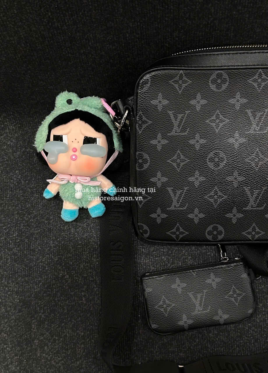 1370 - Crybaby Crying Again Ếch Xanh What A Frog - Mô Hình Gấu Bông Art Toy POP MART CRYBABY Crying Again Series-Vinyl Face Plush Code 12403190031 [HÀNG CHÍNH HÃNG]