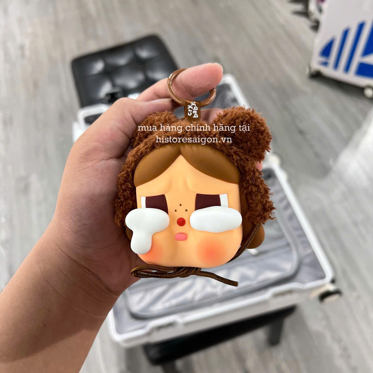 1379 - Case Gấu Nâu Crybaby Crying Again Love Make Us Cry - Mô Hình Case Airpod Art Toy POP MART CRYBABY Crying Again Series Earphone Case Code 12403190032 [HÀNG CHÍNH HÃNG]