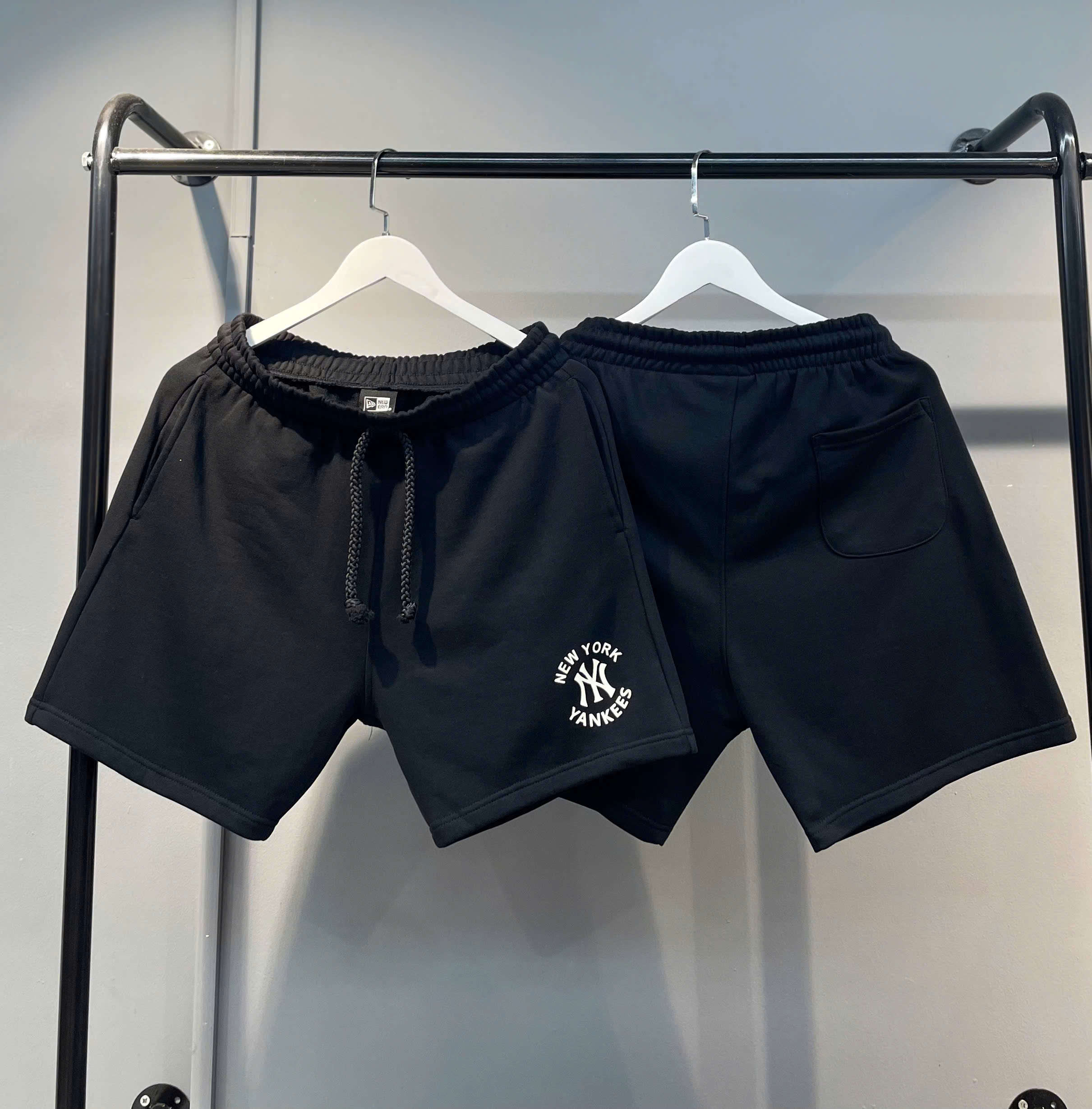 1541 - Quần New Era NY New York Yankees Cycle - Đen [HÀNG CHÍNH HÃNG]