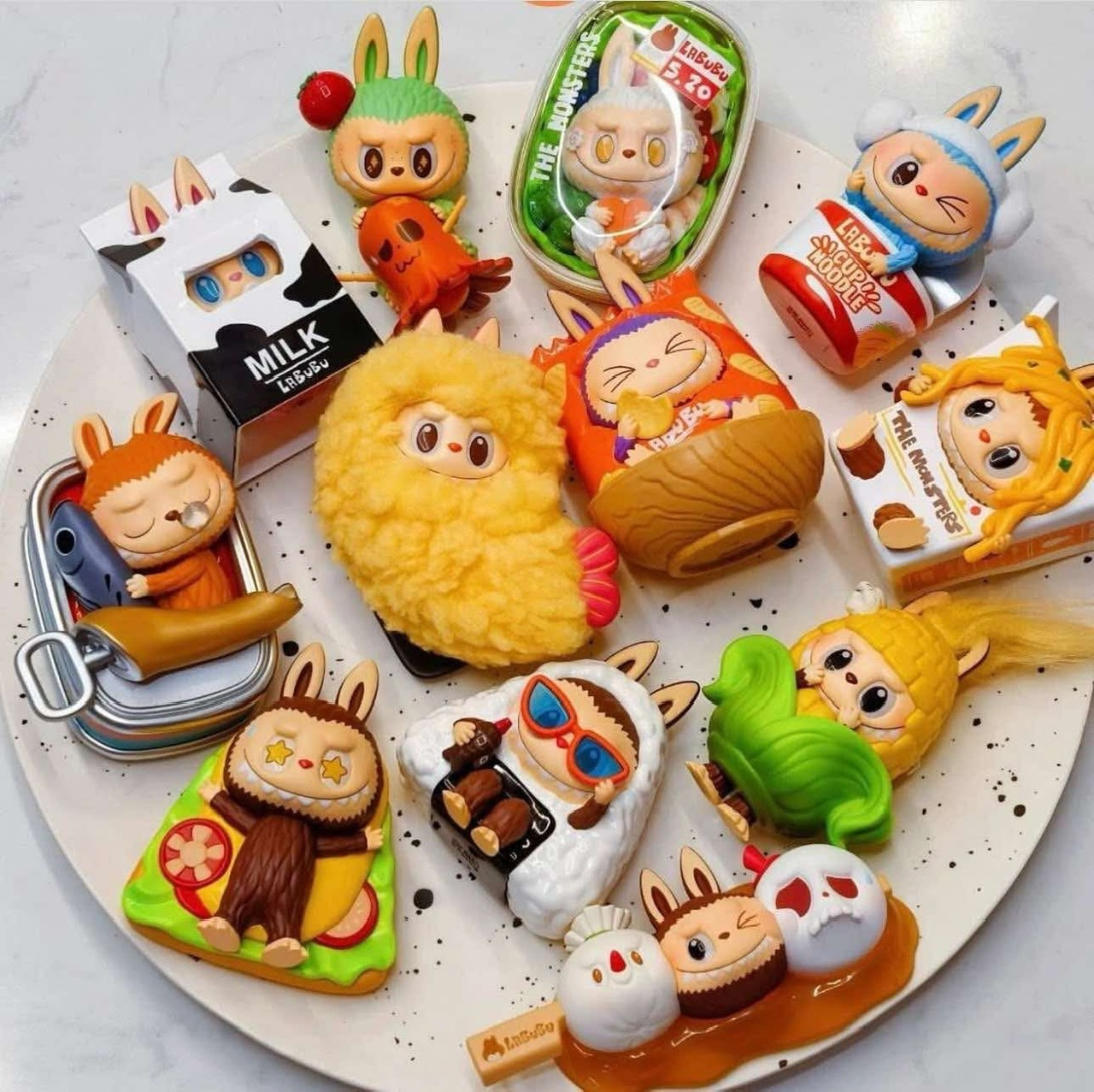 1670 - Labubu Wacky Mart Series Figure POPMART The Monster - Full Set 12 Box [HÀNG CHÍNH HÃNG]