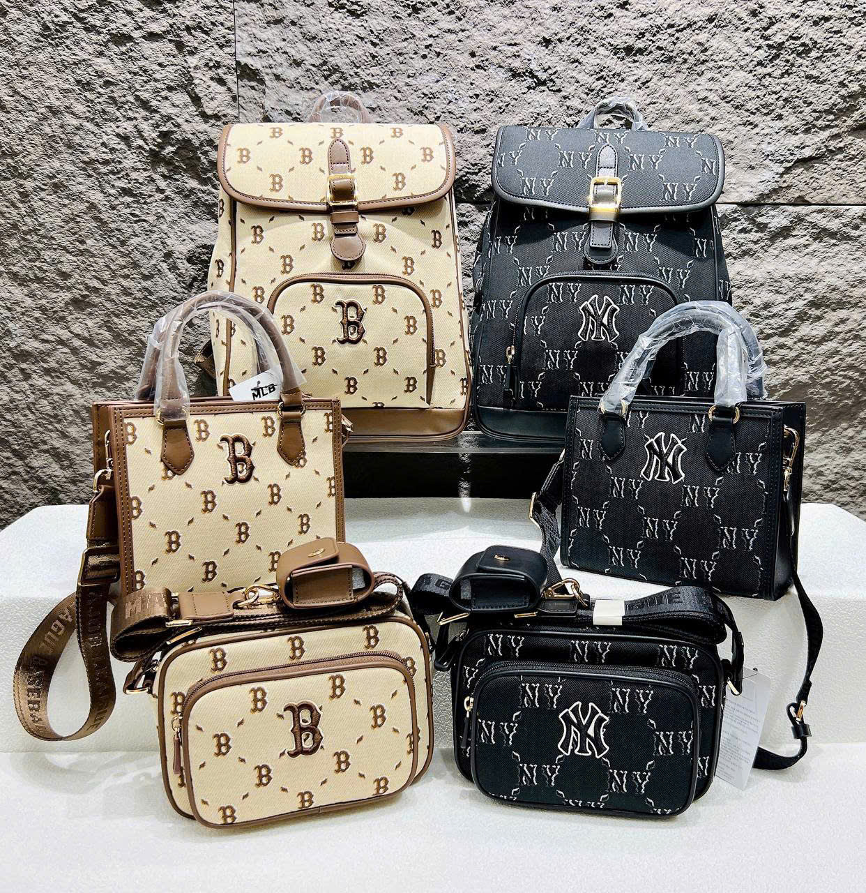 1701 - Balo MLB Diamond Monogram Jacquard New York Yankess 7ABKMD65N-50BKS [HÀNG CHÍNH HÃNG]
