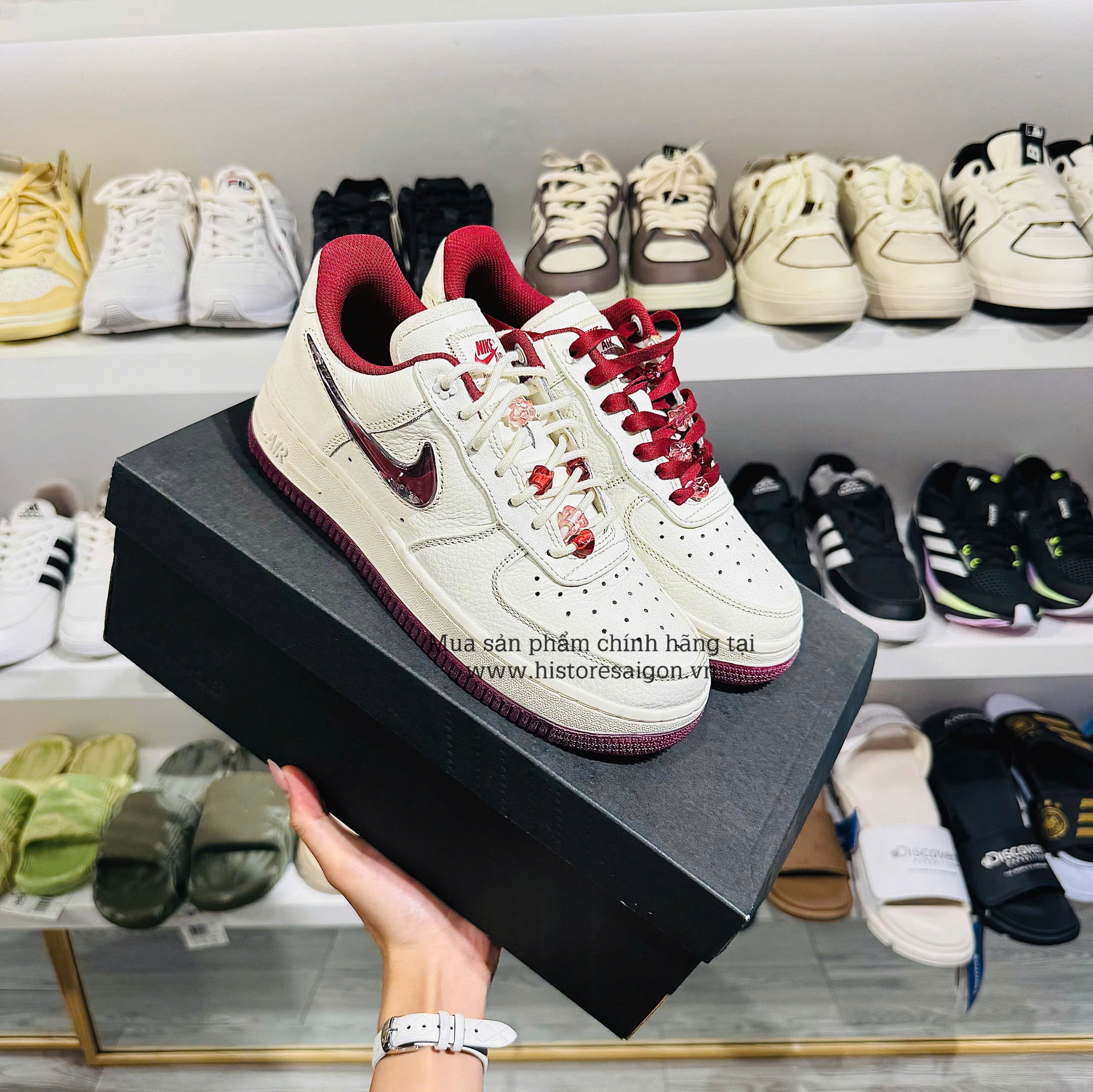 496 -  Giày Air Force 1 Low Valentine's Day 2024 FZ5068 161  [HÀNG CHÍNH HÃNG]