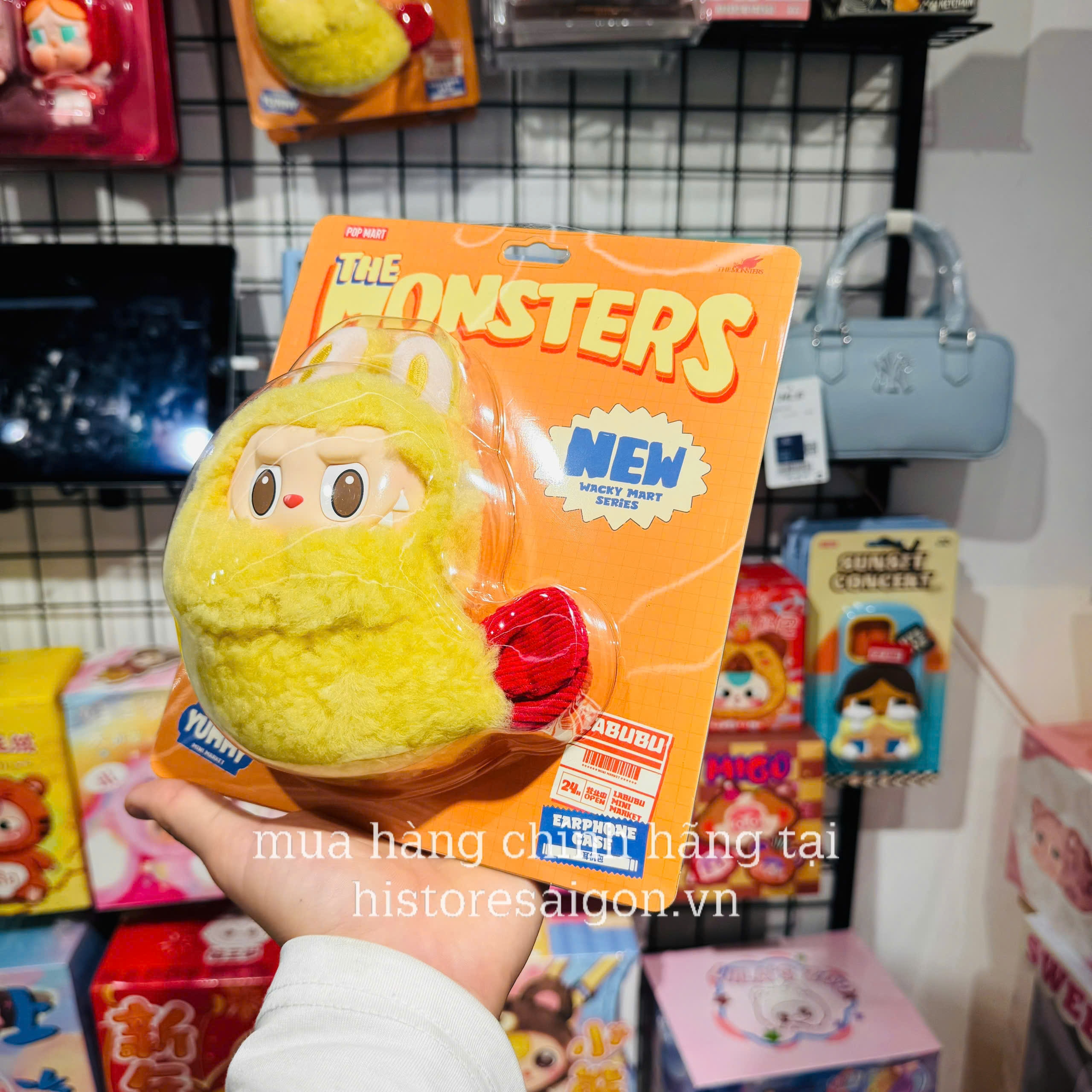 1517 - Labubu Tôm Tempura - Tôm Chiên - POPMART The Monster Wacky Mart Series Earphone Case 01202810185 [HÀNG CHÍNH HÃNG]